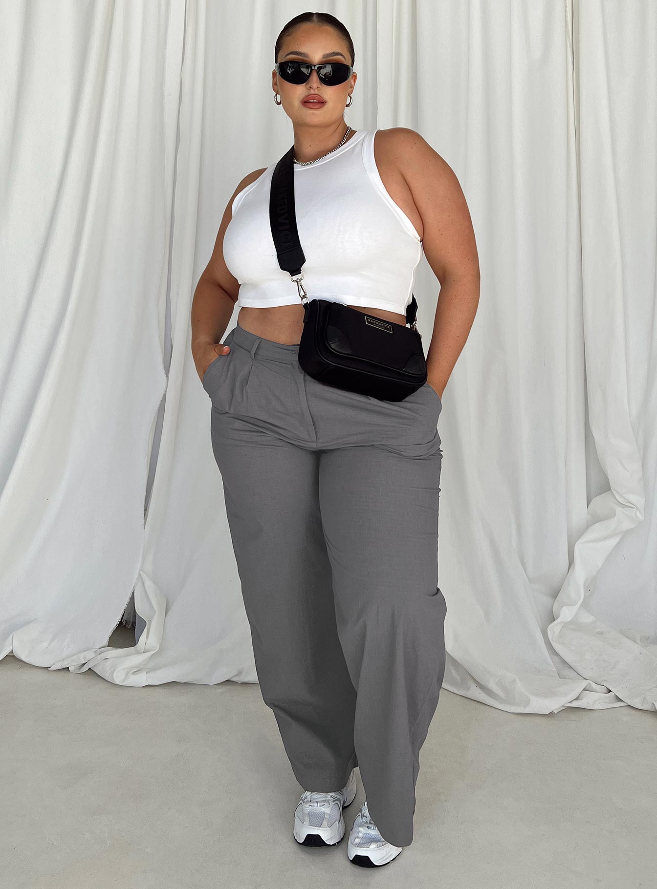 Betsy Pants Grey Curve - Image 3