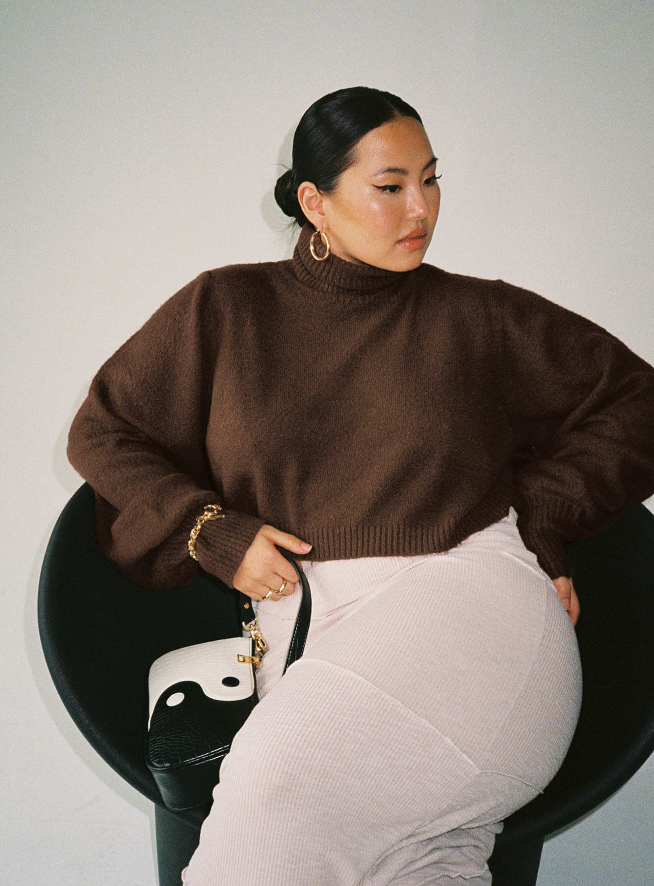 Zahara Cropped Turtleneck Sweater Brown Curve - Image 2
