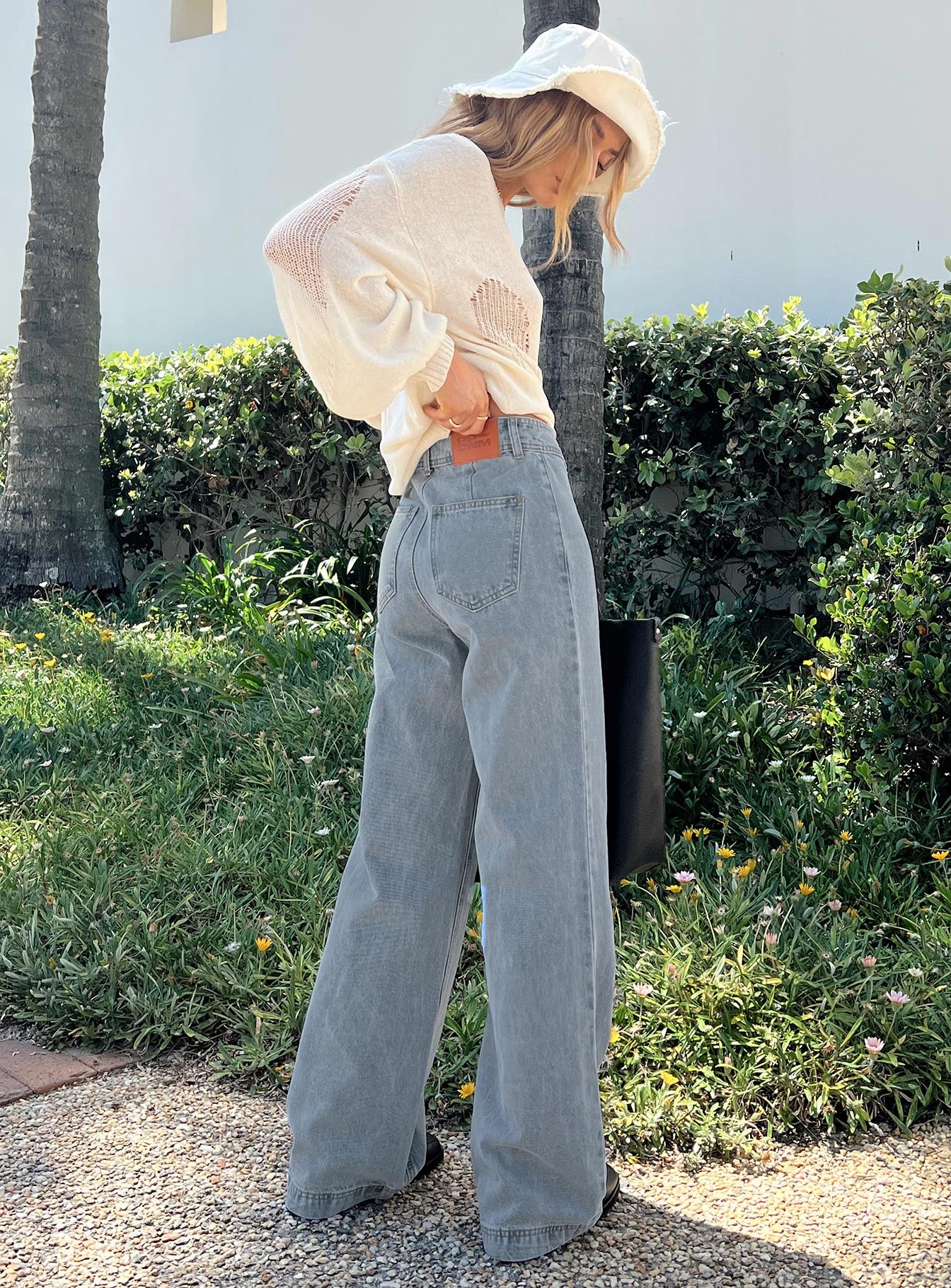 Tari Wide Leg Jeans Light Wash Denim - Image 3