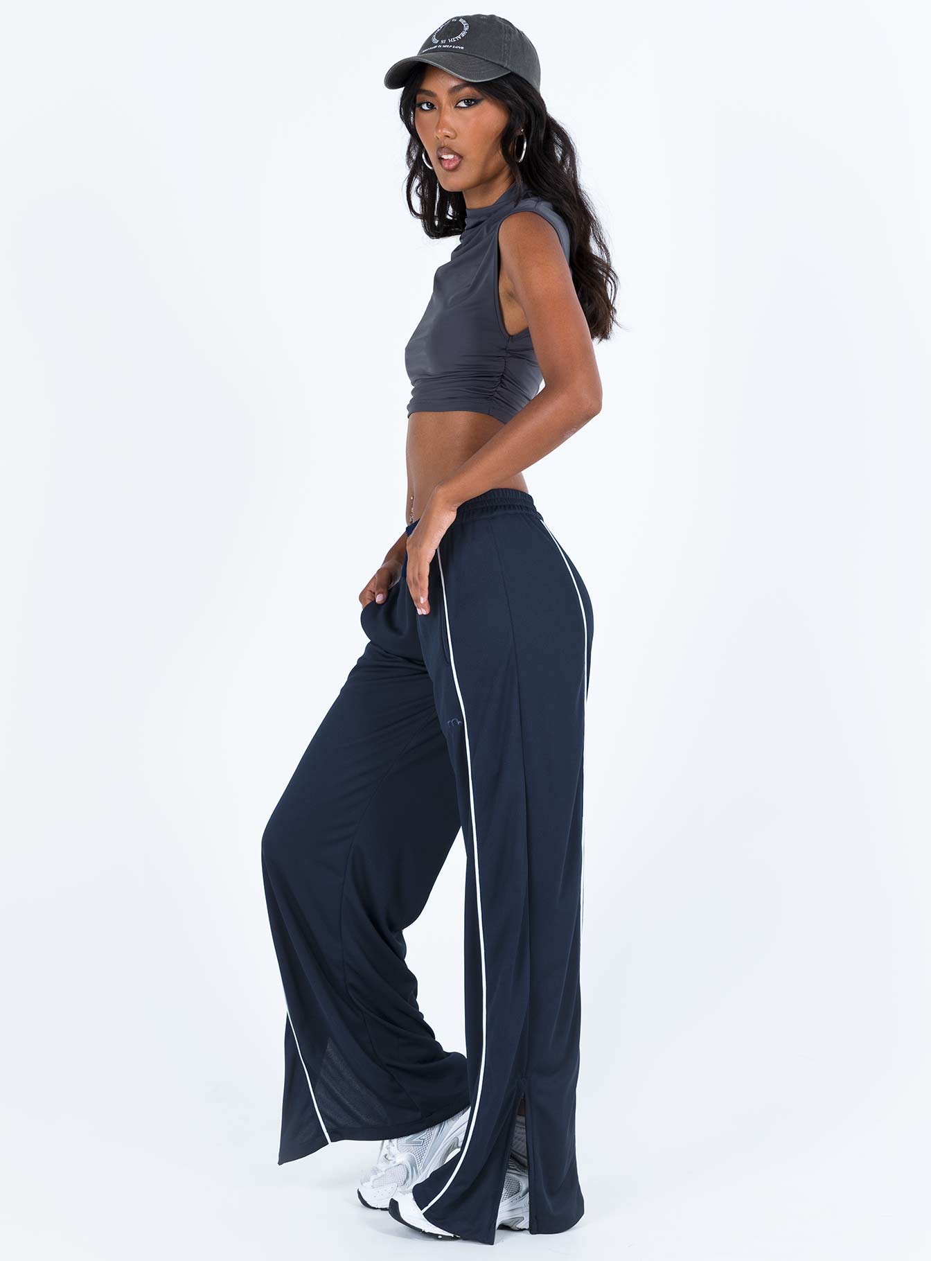 Motel Shobi Jogger Navy - Image 4