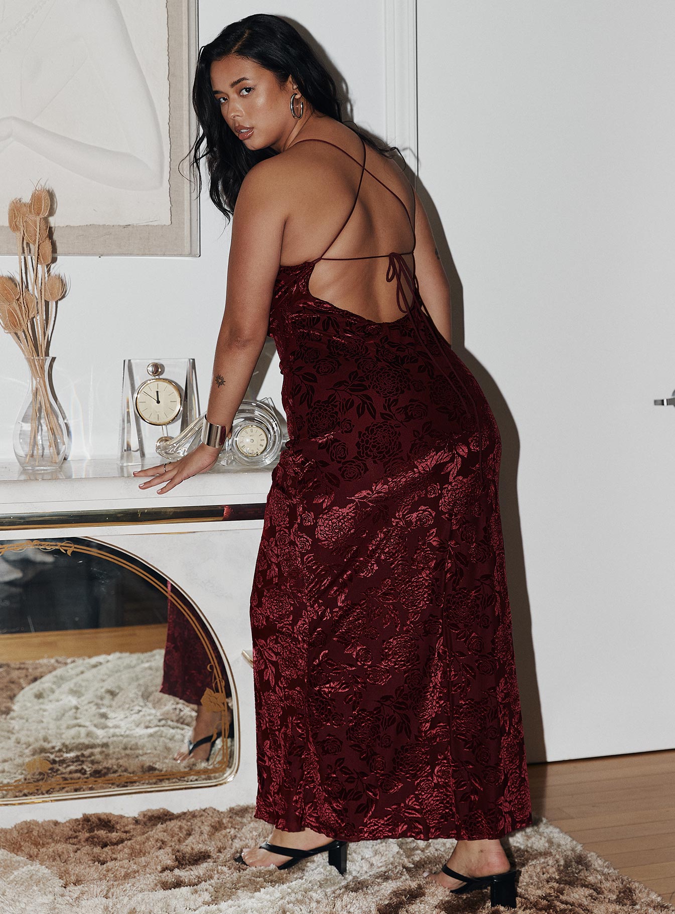 Zotta Maxi Dress Burgundy Curve - Image 3