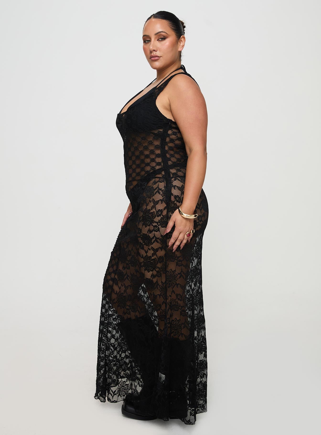Zhara Lace Dress Black Curve - Image 4