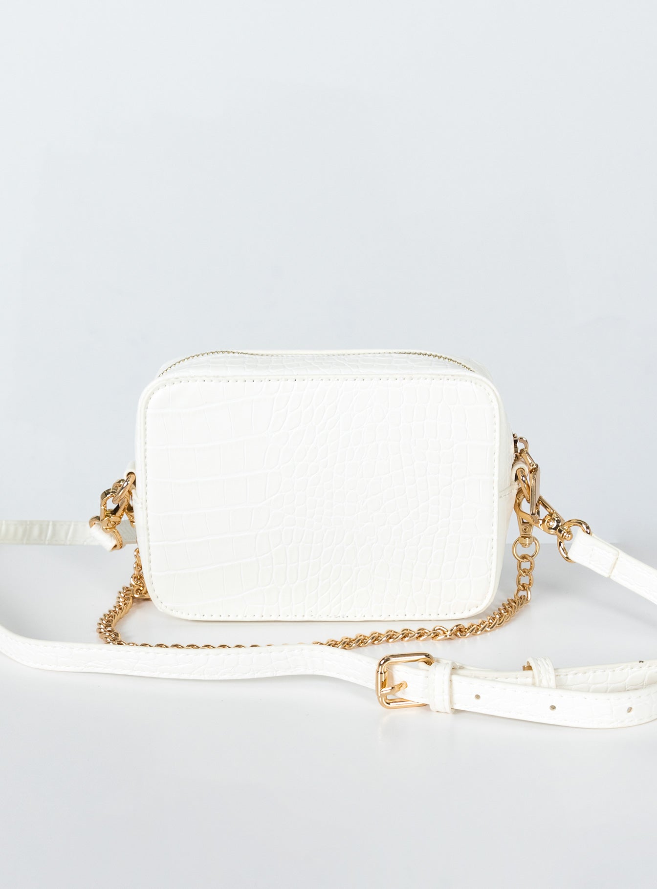 Olwin Crossbody Bag White - Image 4