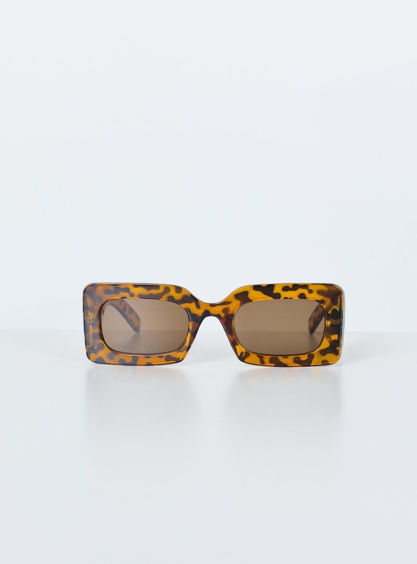 Reclaimed Plastic Sunset Daze Sunglasses Tort - Image 3