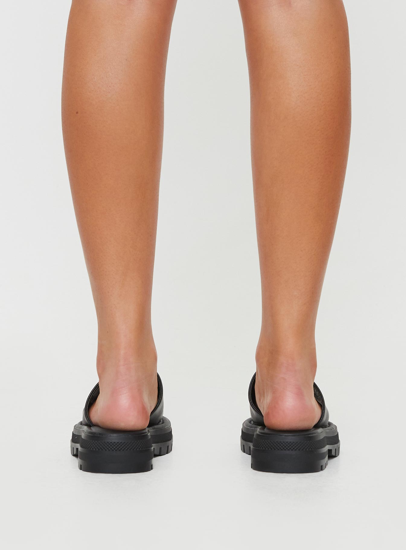 Therapy Raid Sandals Black - Image 4