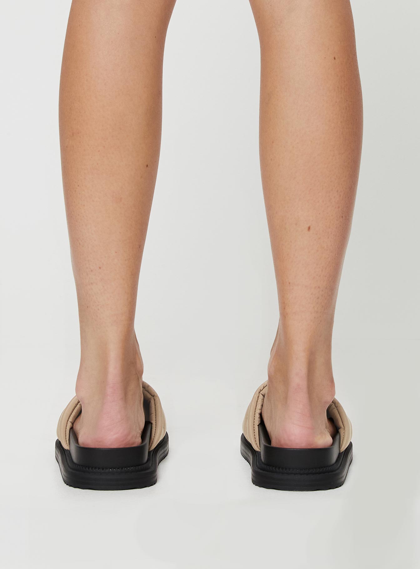 Levin Flats Beige / Black - Image 4