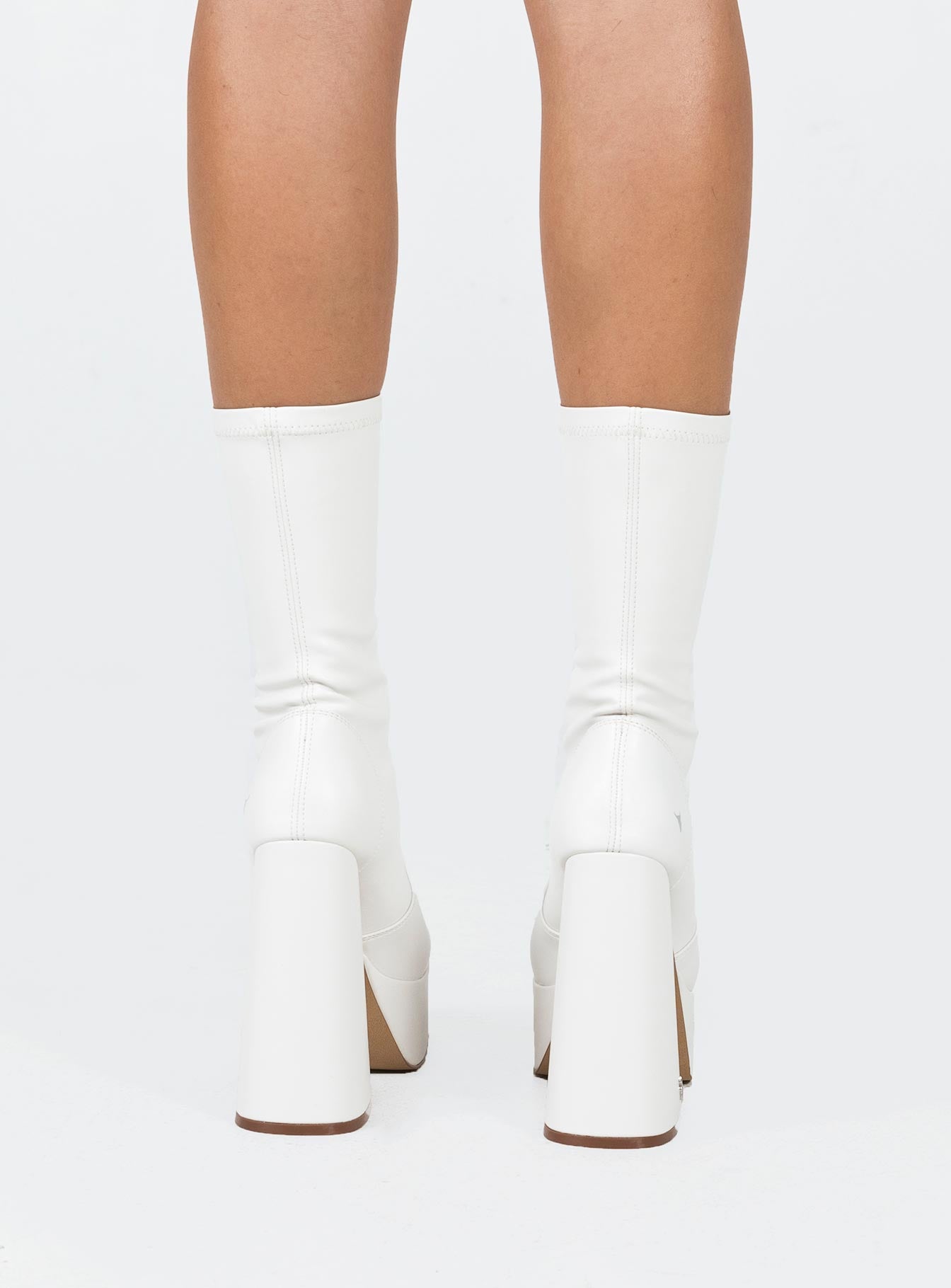 Windsor Smith Angelz Platform Boots Snow - Image 4