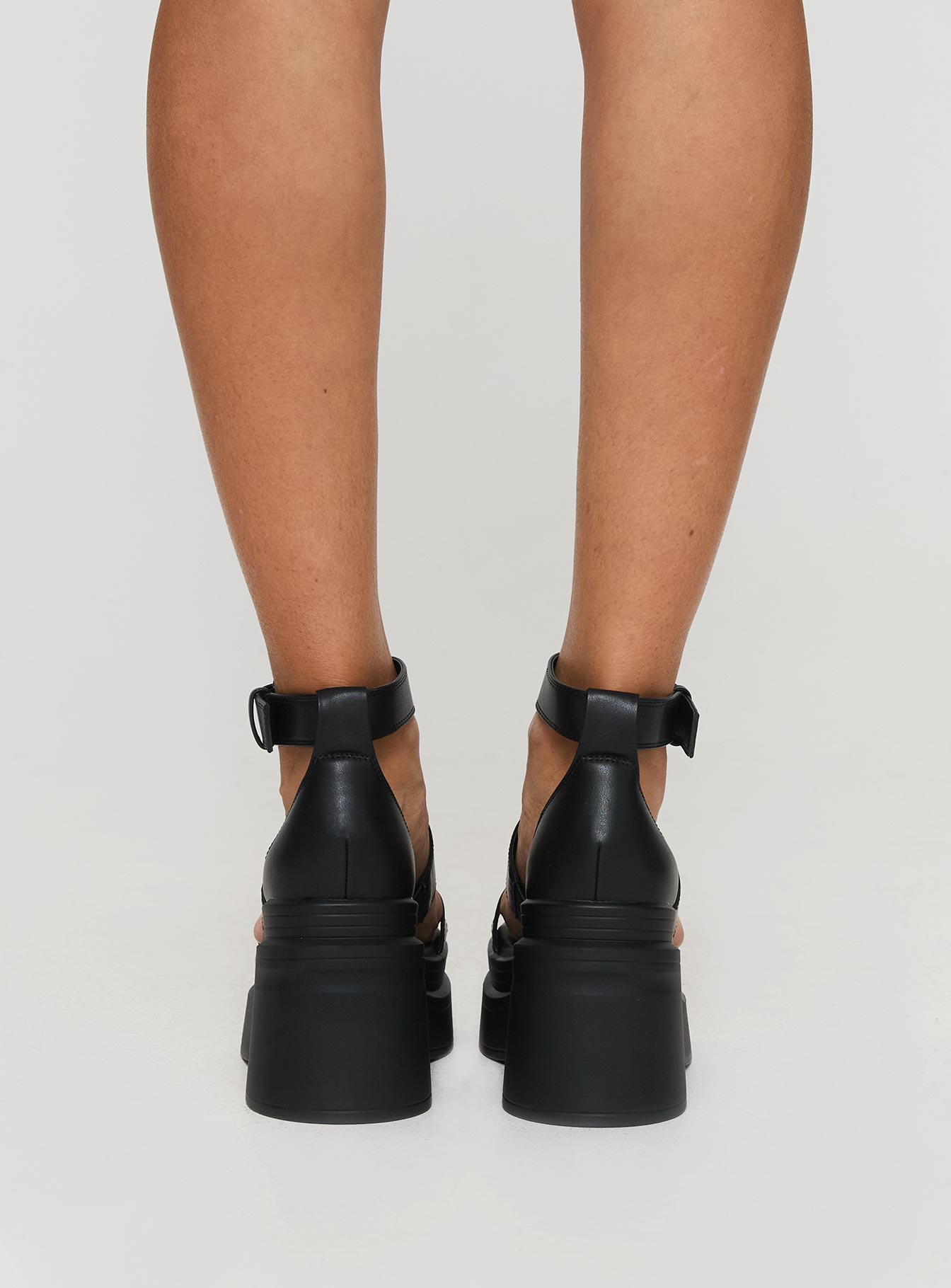 Adelle Platform Heels Black - Image 4