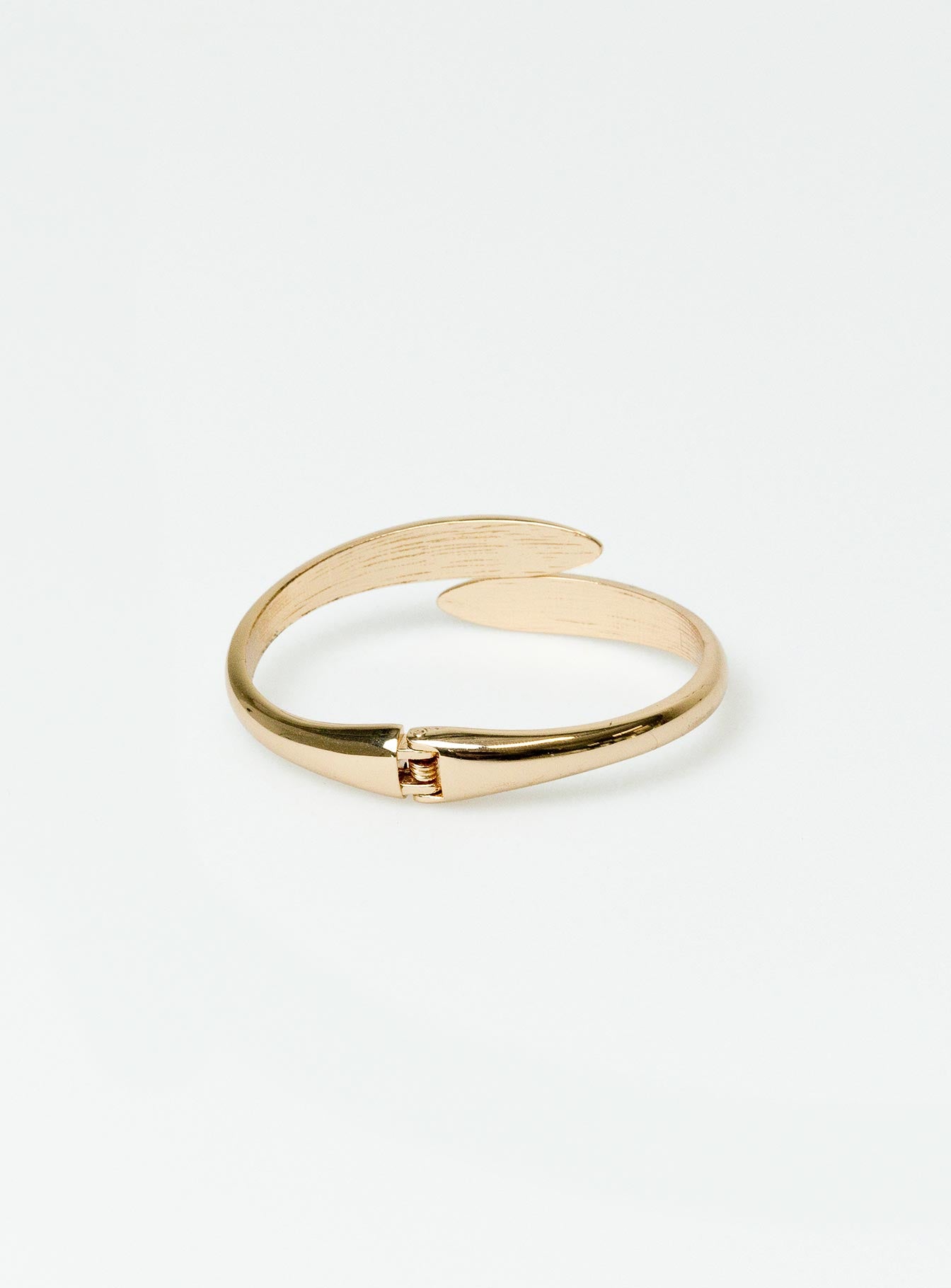 Barberry Cuff Gold - Image 3