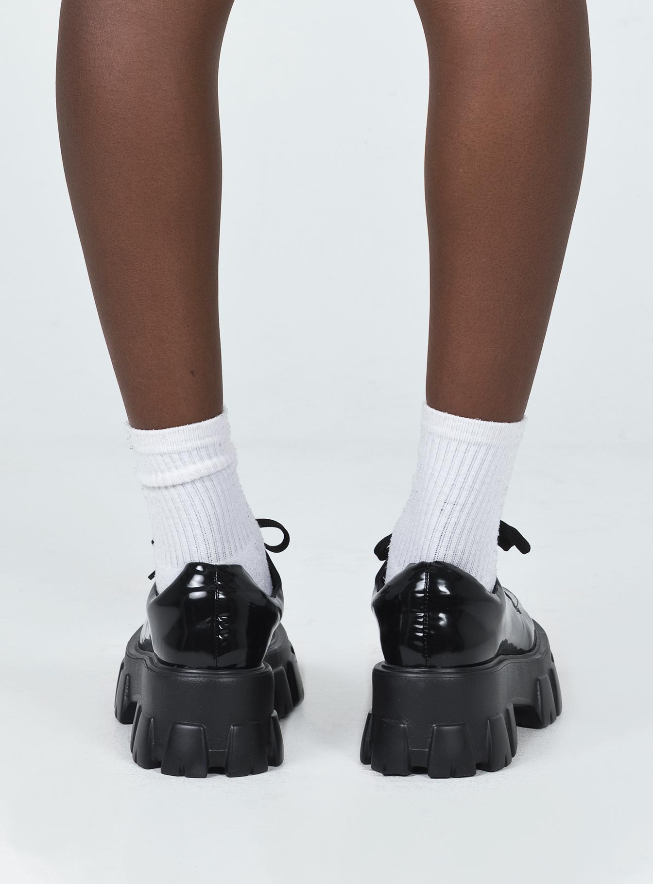 Mia Shoes Black High Shine - Image 4