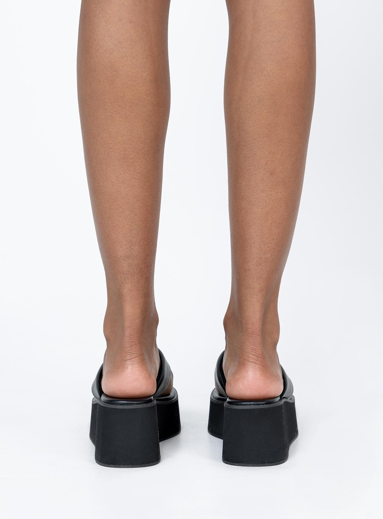 Crawley Sandals Black - Image 4