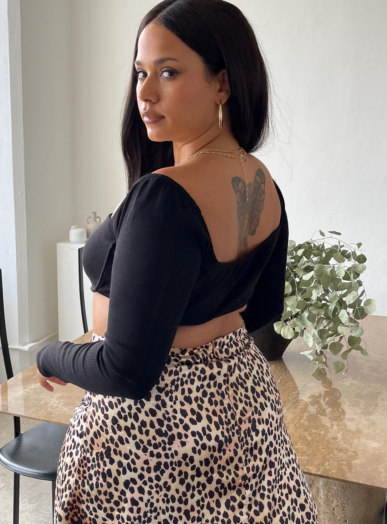 Becca Long Sleeve Crop Top Curve - Image 3