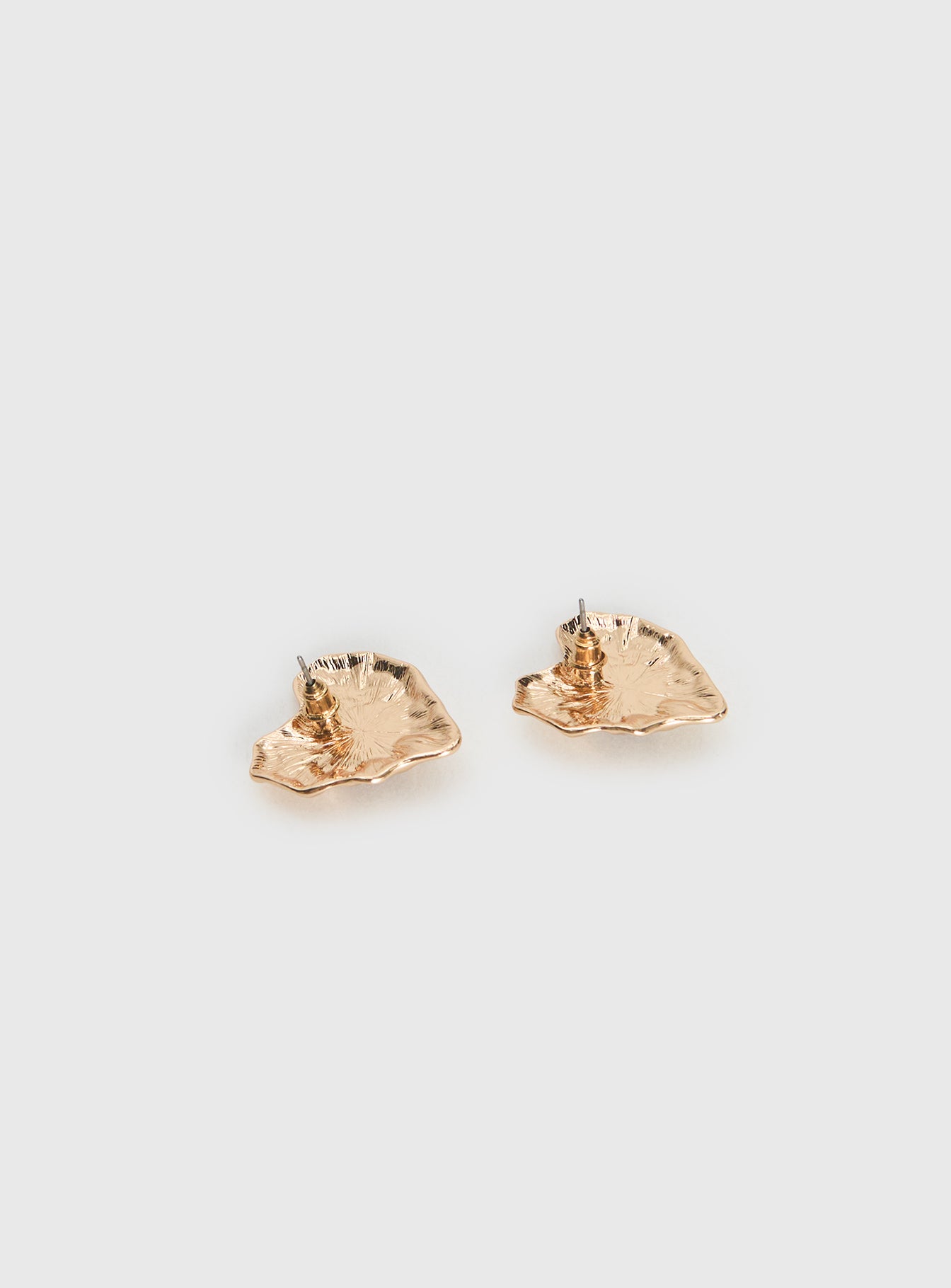 Living Easy Heart Earrings Gold - Image 4