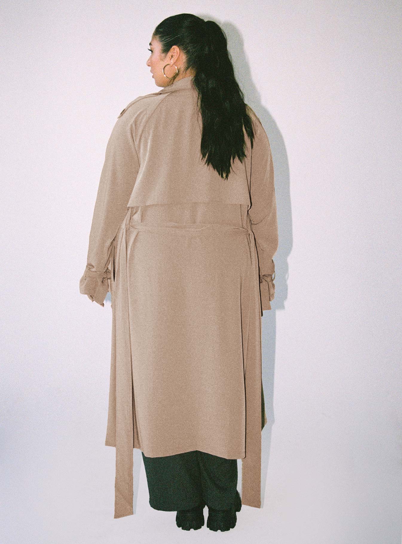 Cassie Trench Coat Beige Curve - Image 5