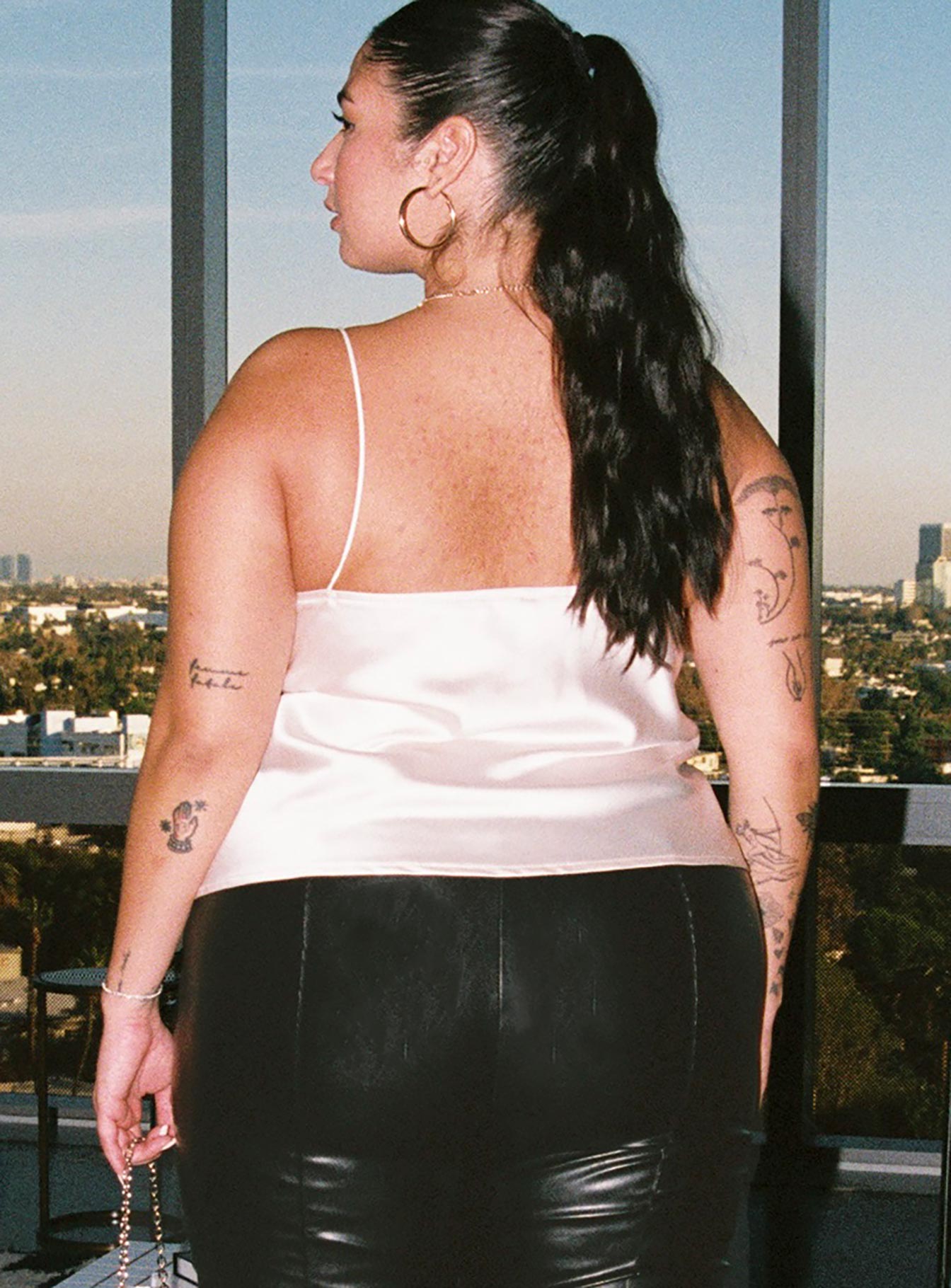 Keegan Top Champagne Curve - Image 5