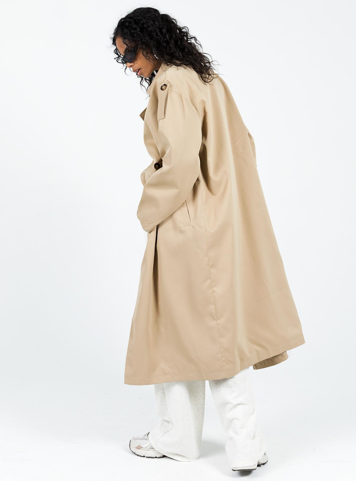 Elgata Trench Coat Beige - Image 4