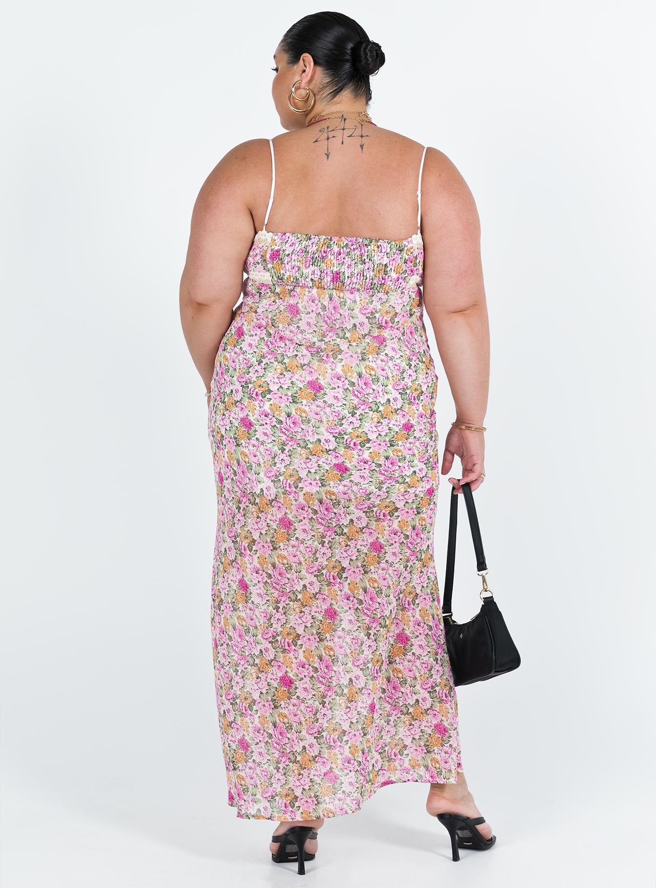 Emily Maxi Dress Pink Floral Curve - Image 5