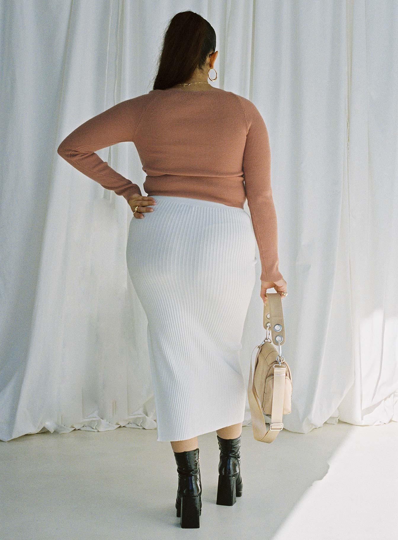 Tanna Midi Skirt Cream Curve - Image 4