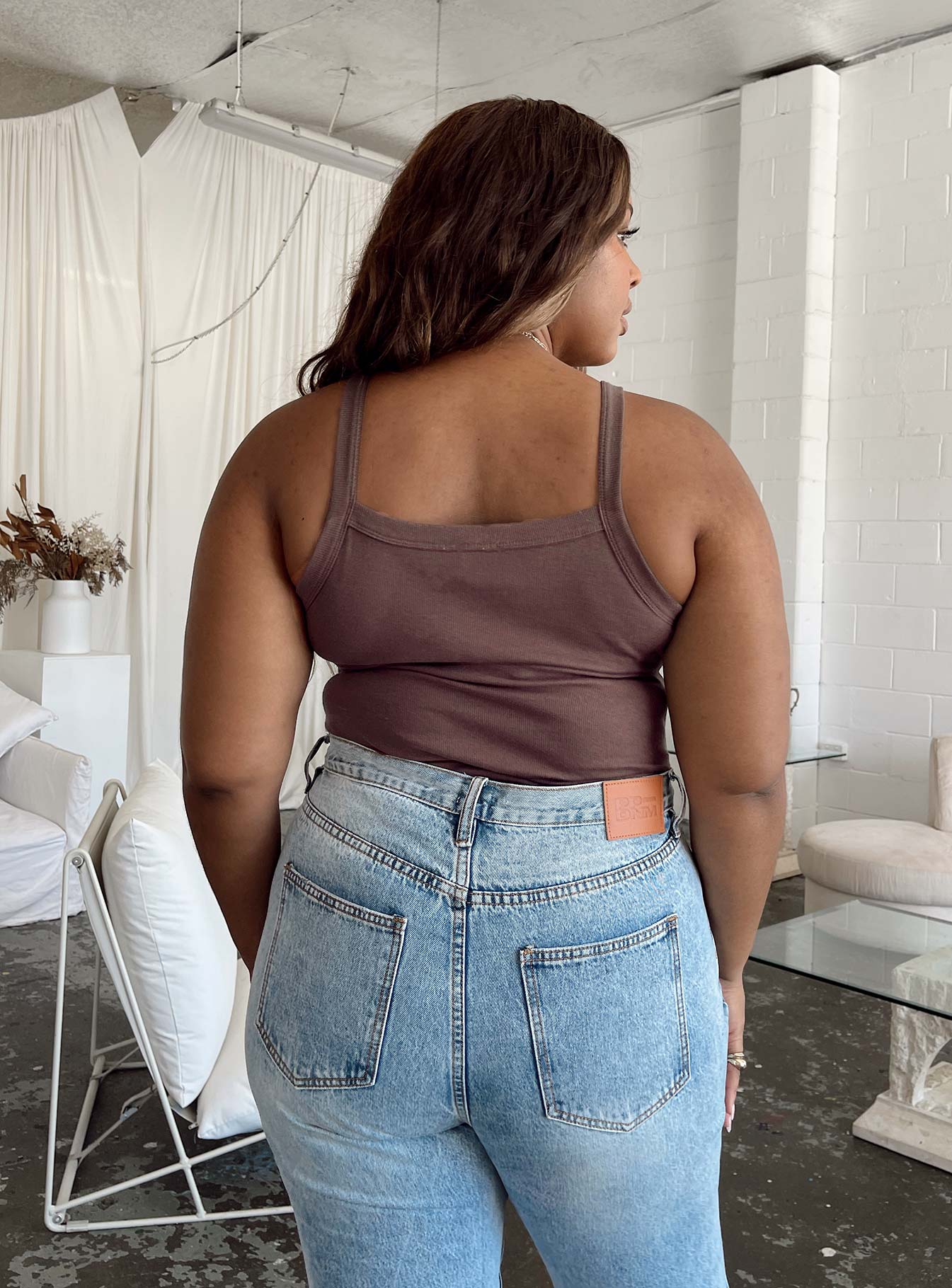 Lindsey Bodysuit Brown Curve - Image 9