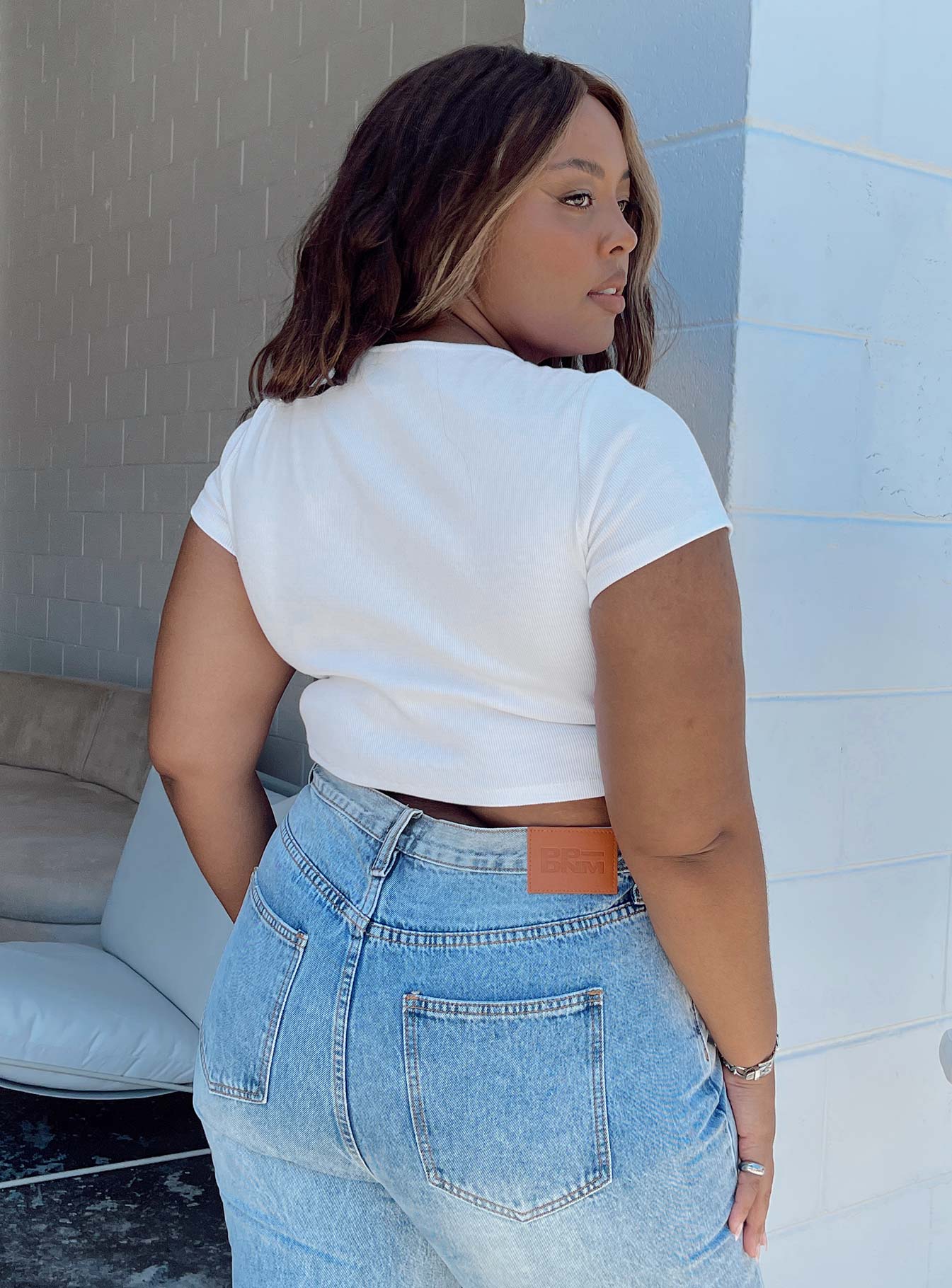 Classic Crop Tee White Curve - Image 4