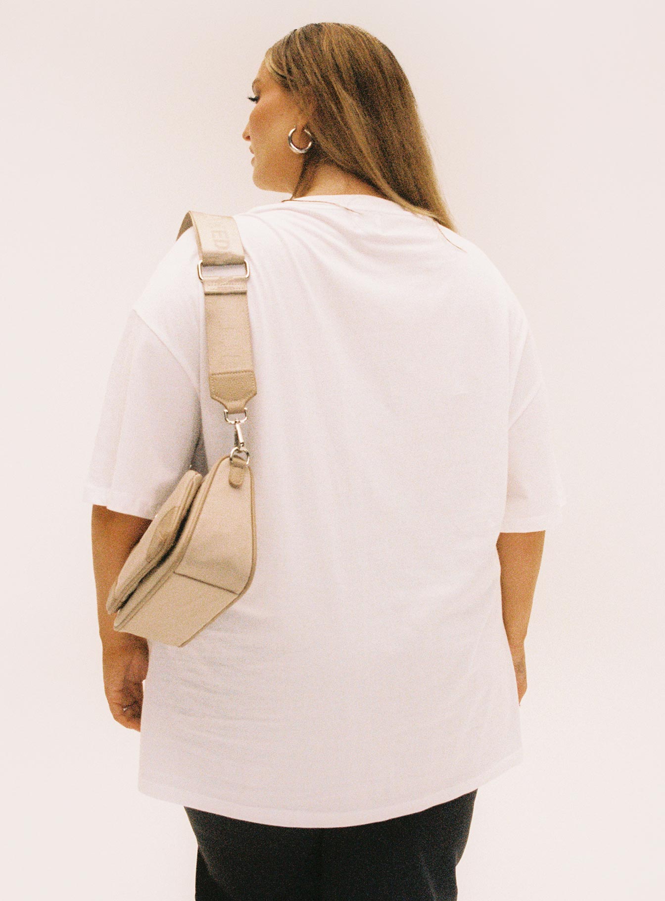 Organic Love The Earth Oversized Tee White Curve - Image 4