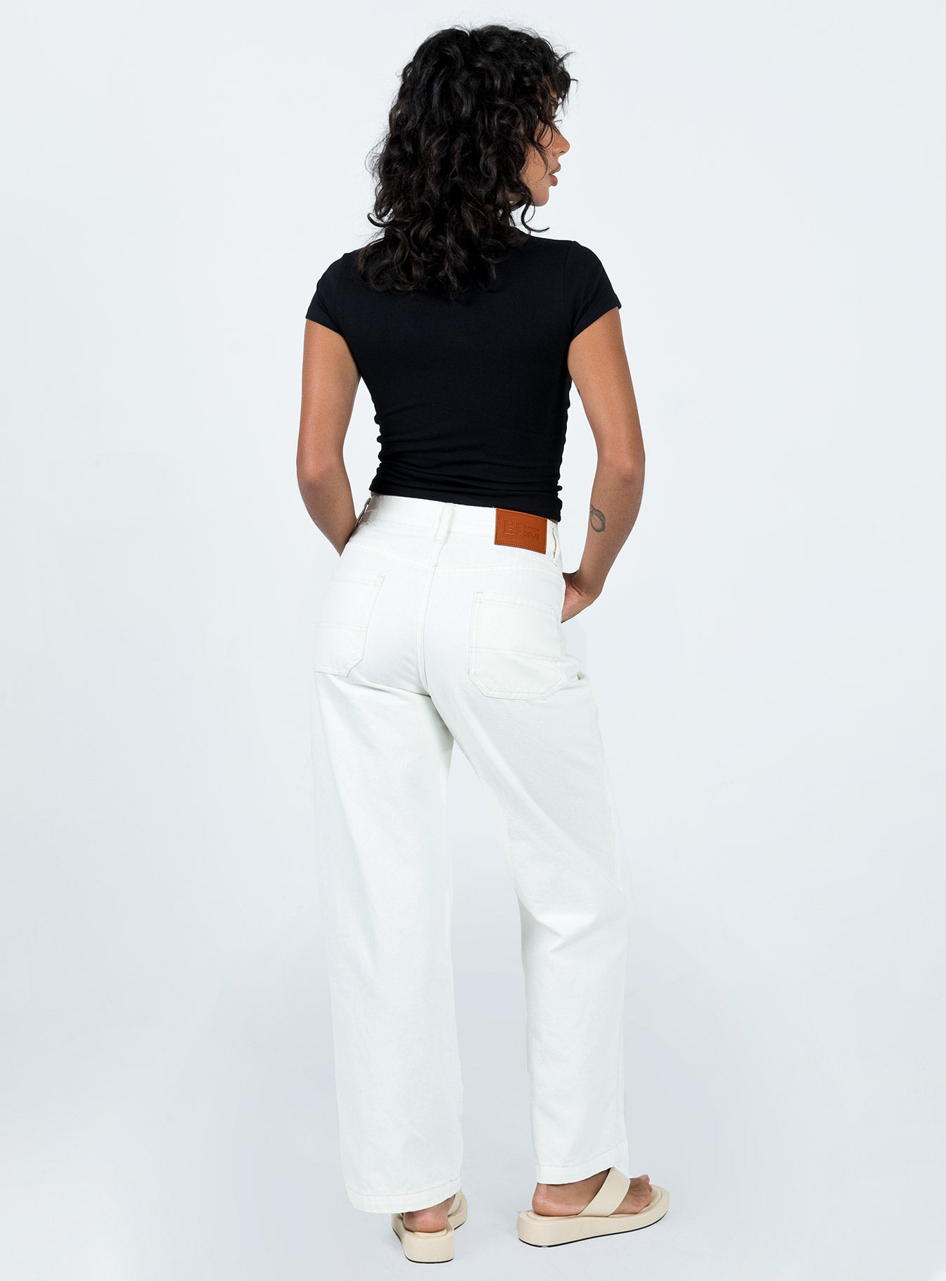Karana Slouch Jeans Ivory - Image 5
