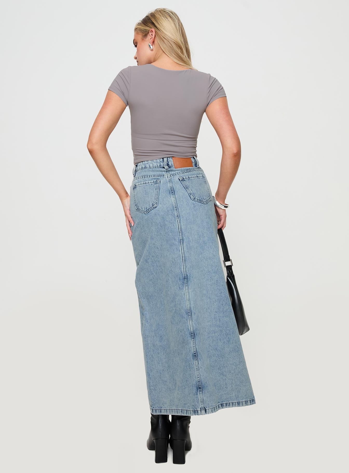 Saige Denim Maxi Skirt Light Wash - Image 5