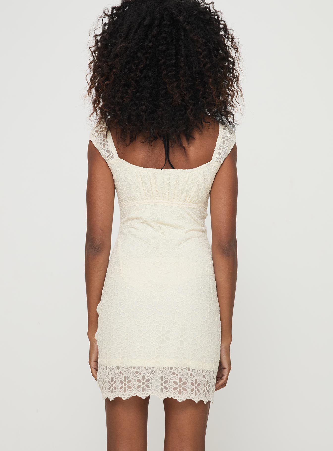 Quillon Mini Dress Cream - Image 5