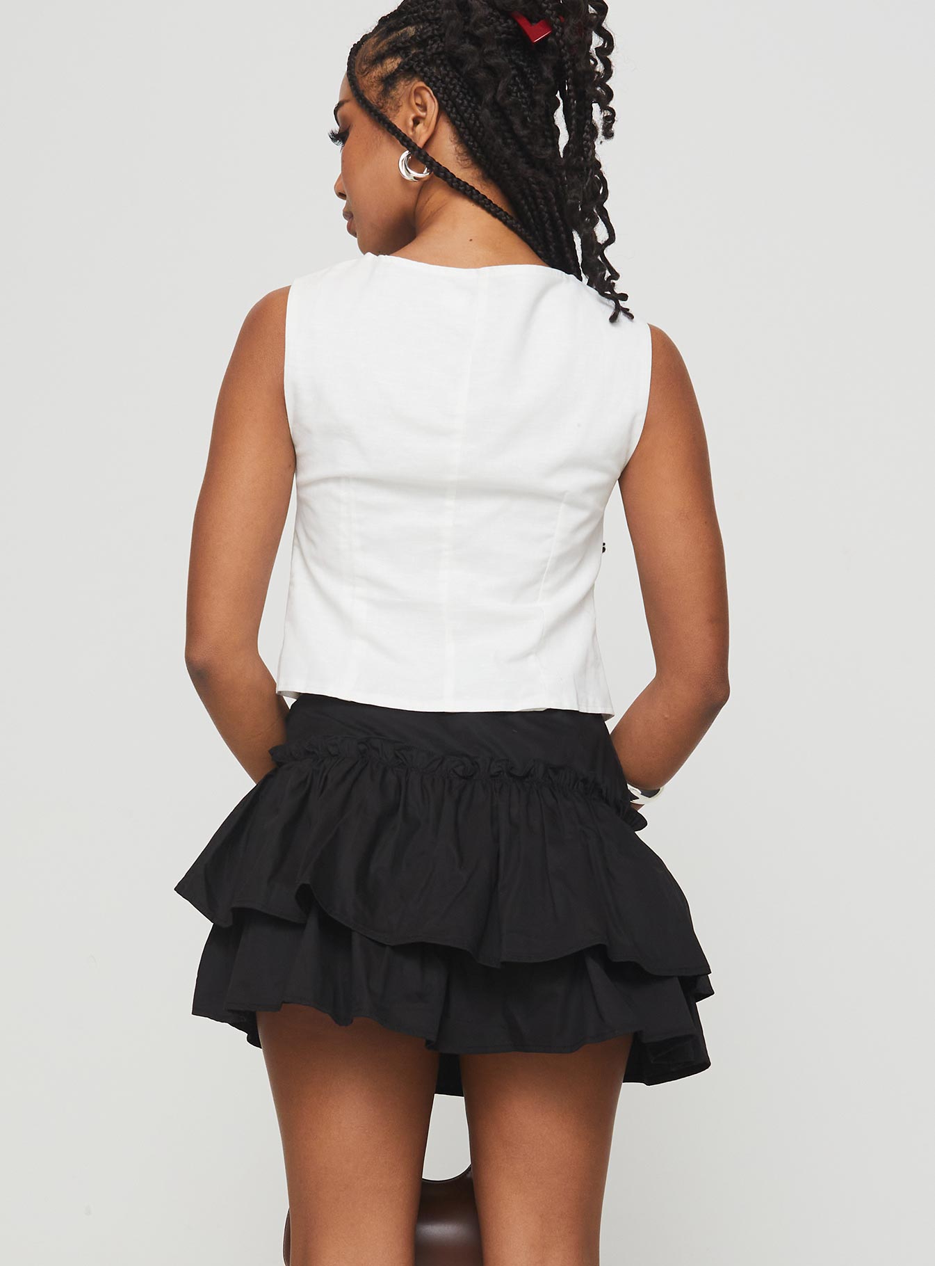 Selenis Asymmetrical Mini Skort Black - Image 4