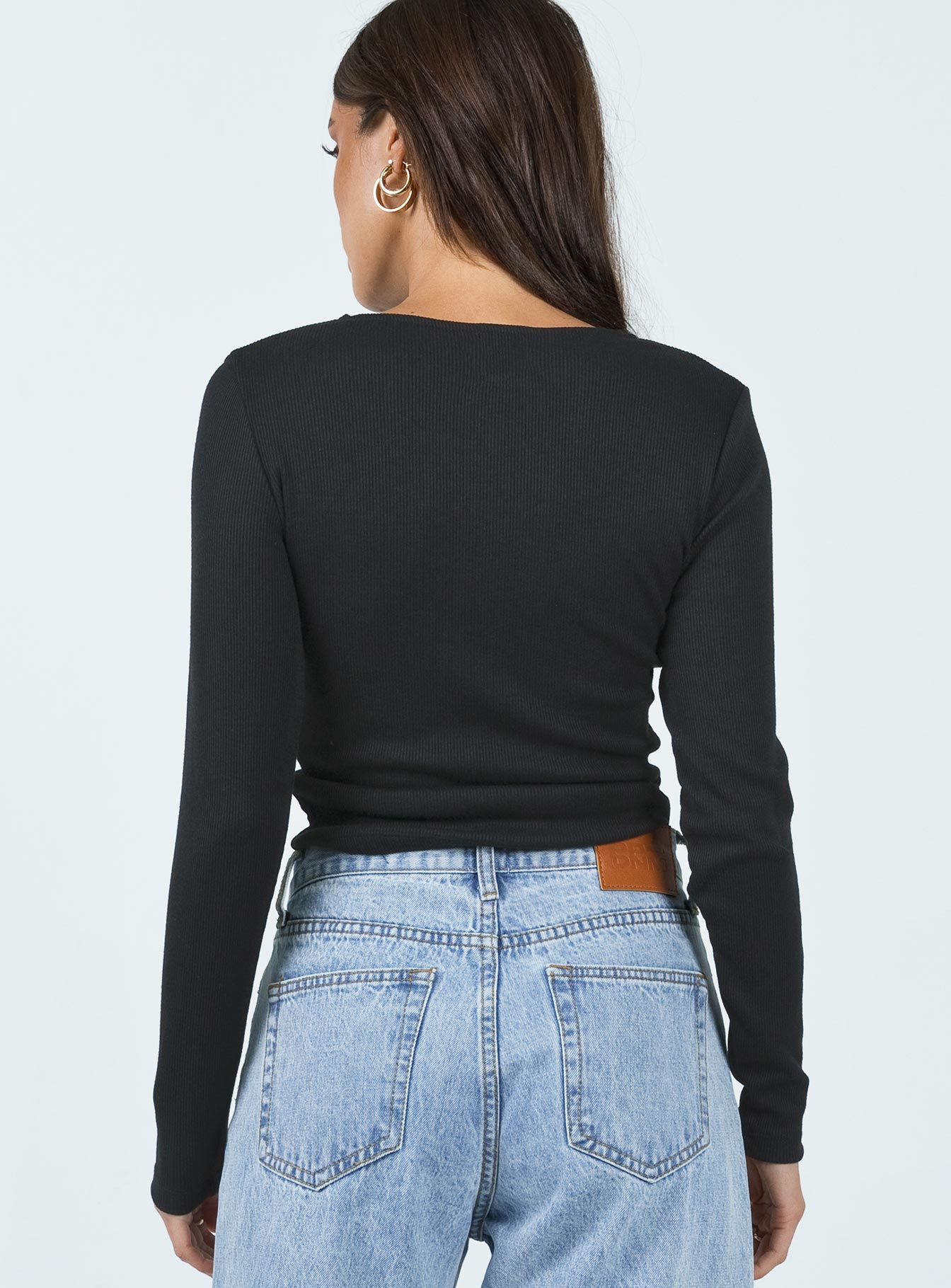 Beatrix Long Sleeve Tee Black - Image 6