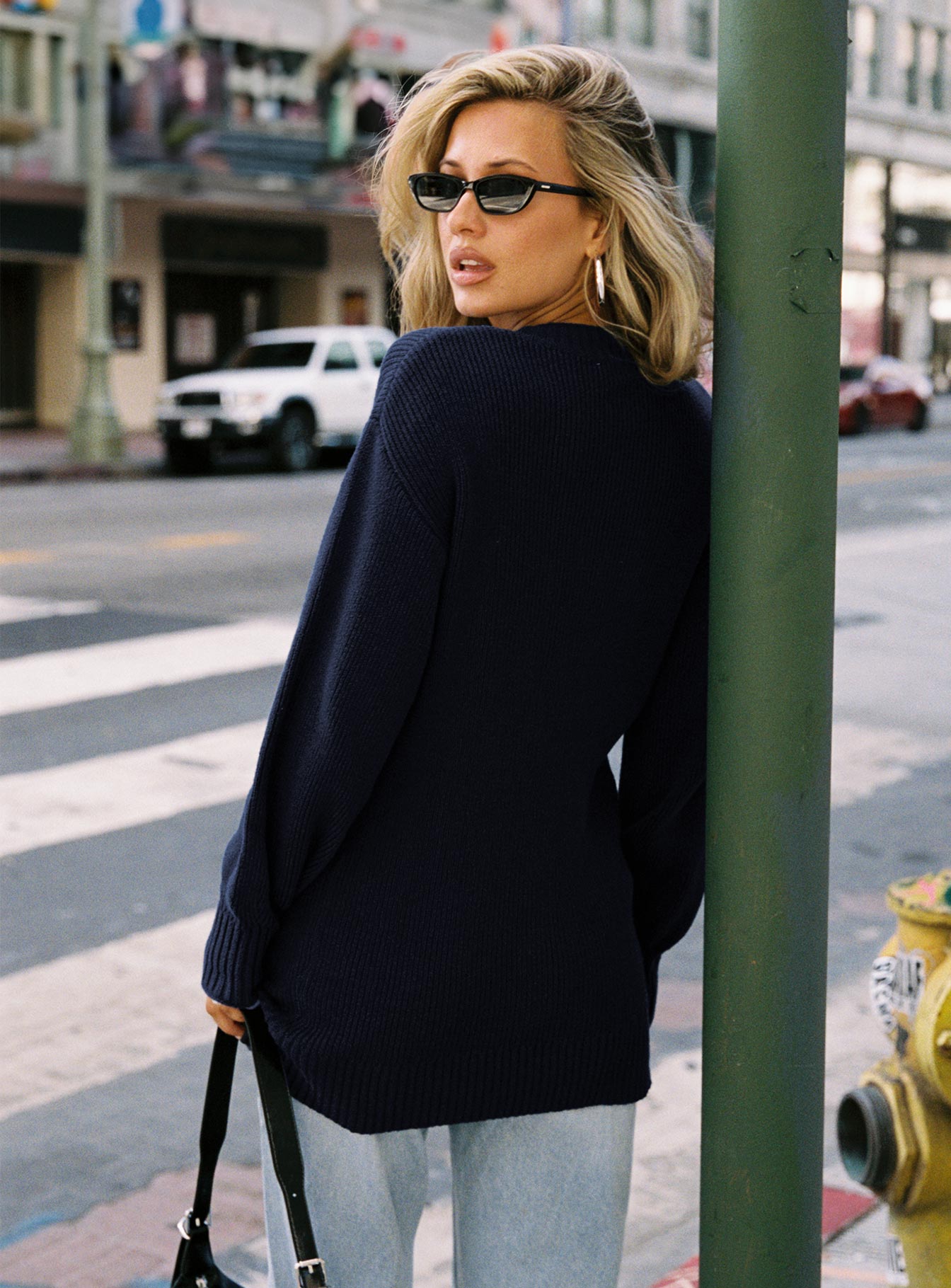 Amsterdam Sweater Navy - Image 4