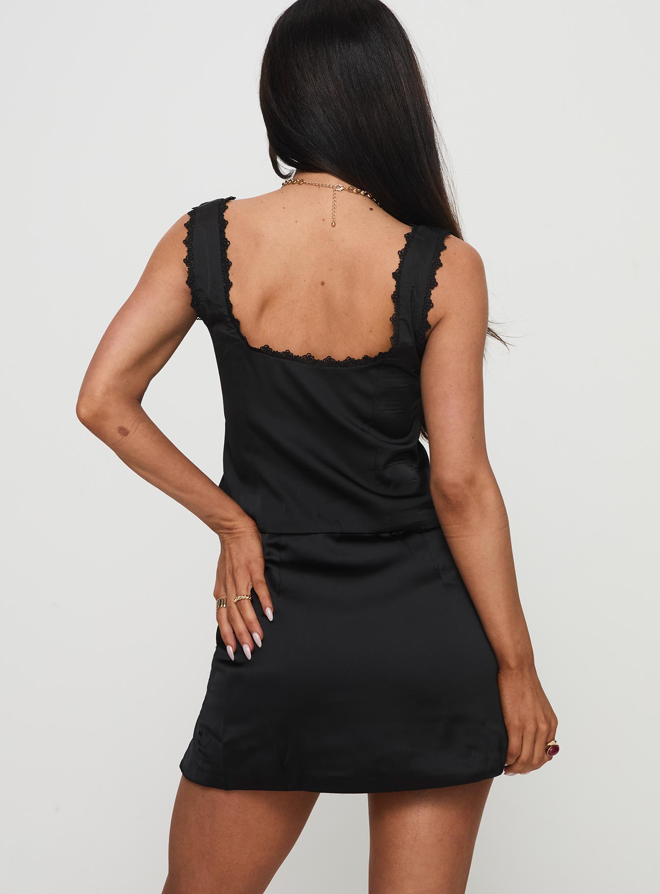 Chakira Set Black Petite - Image 4