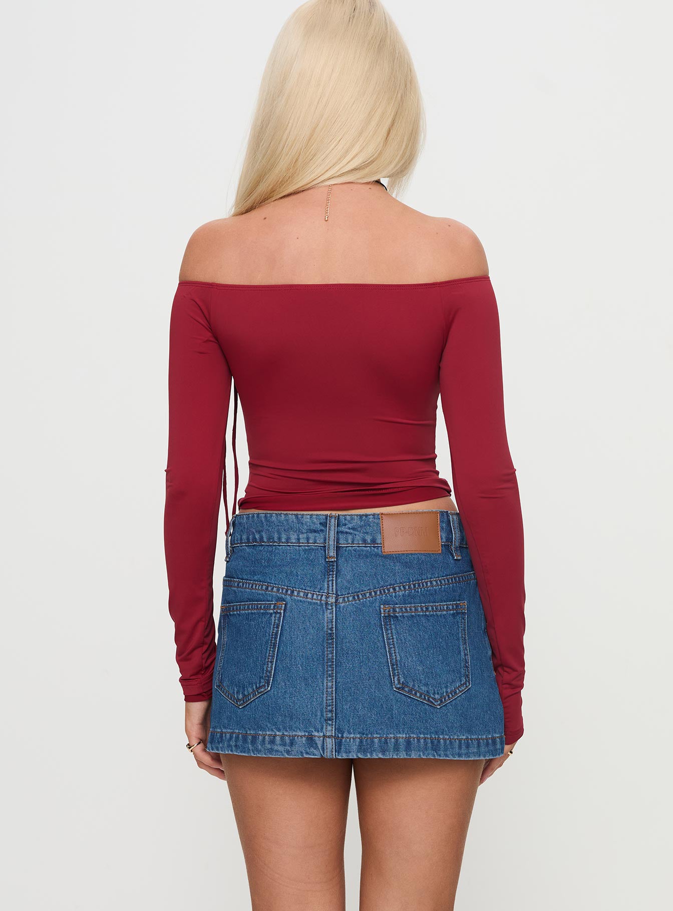 Nicolina Low Rise Denim Mini Skirt Light Wash - Image 4