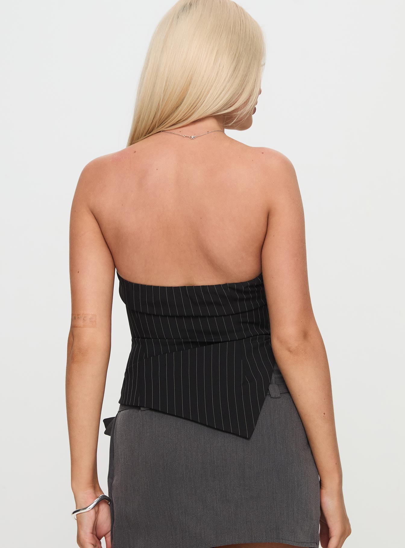 Per Usual Strapless Top Black - Image 4