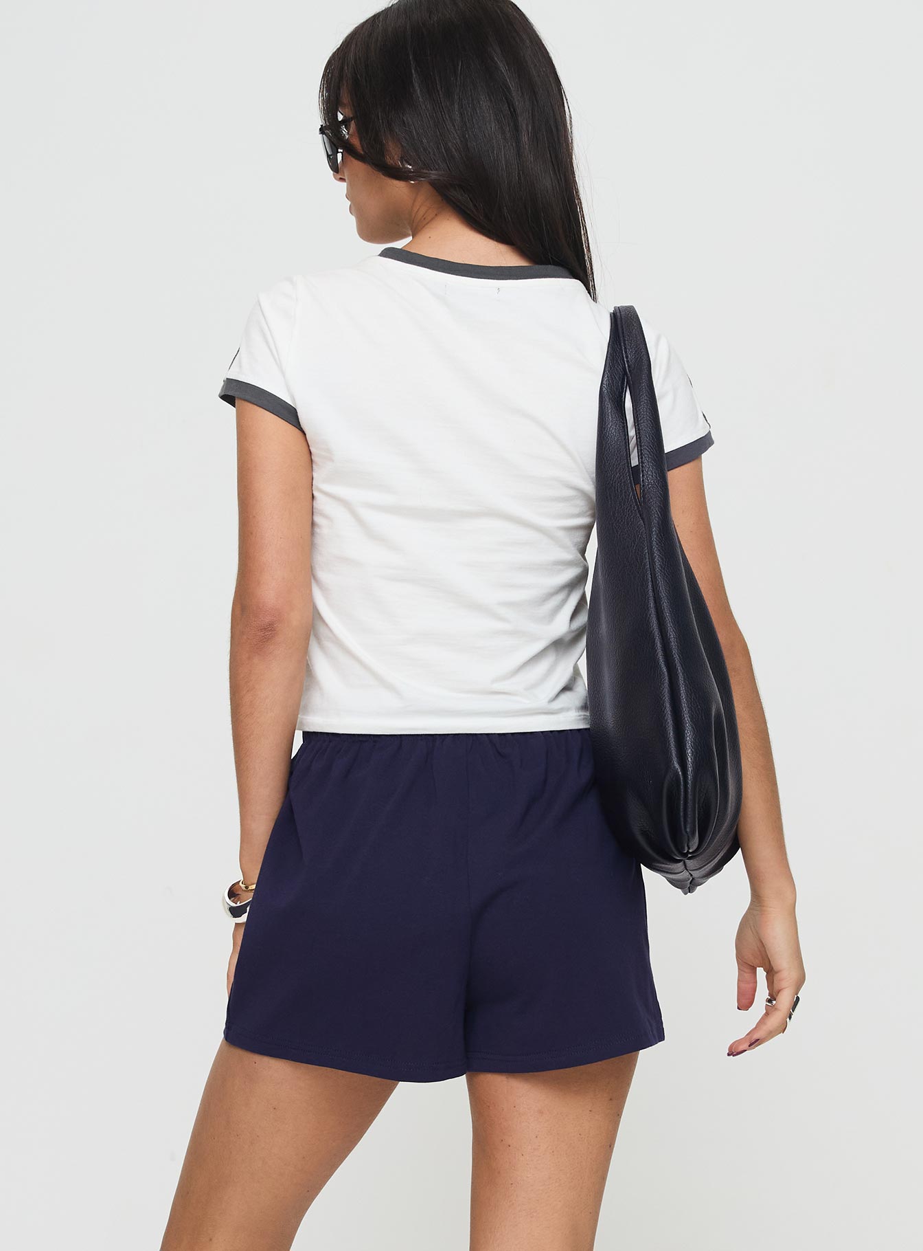 Gavine Shorts Navy - Image 4