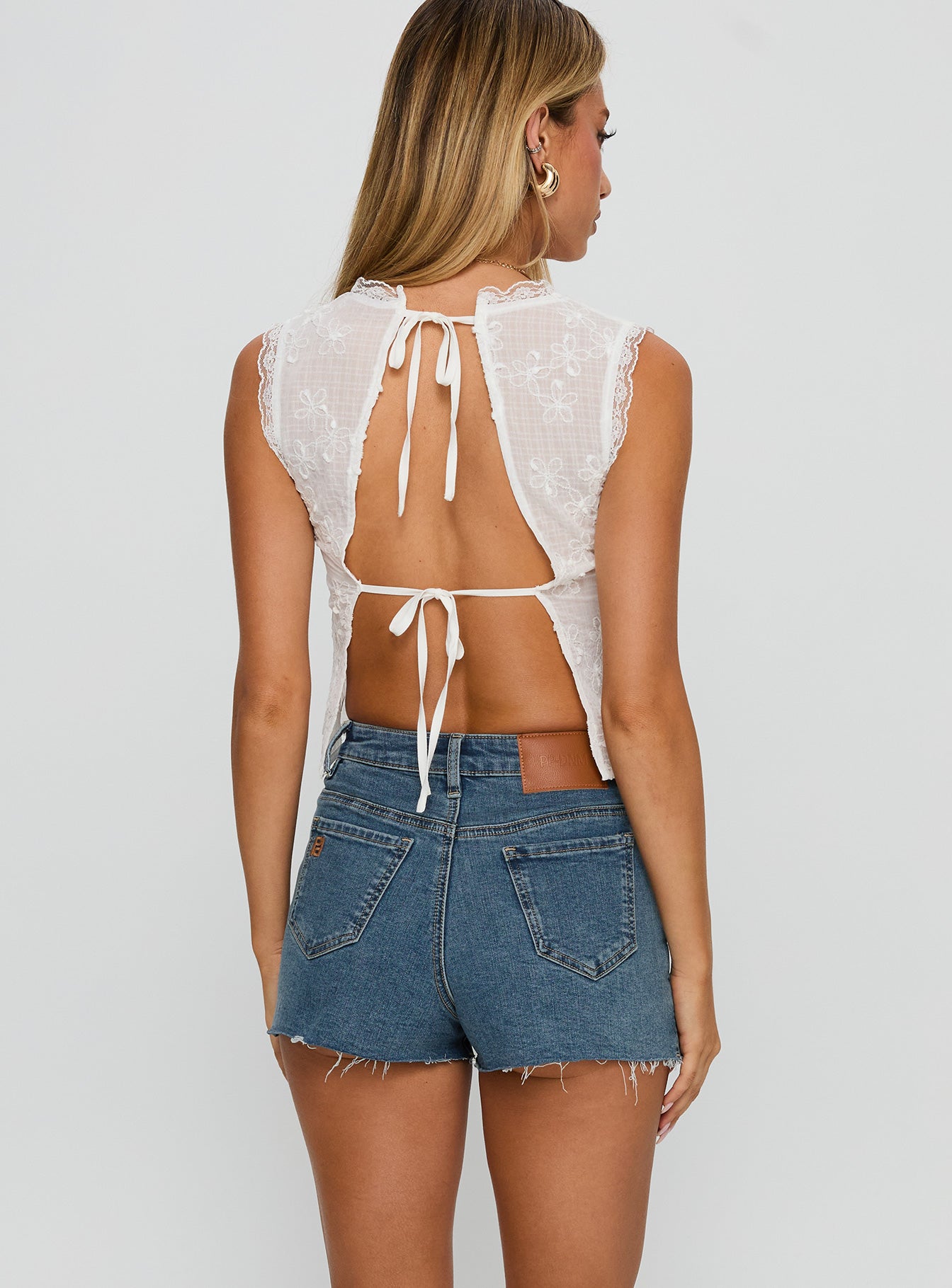 Flourish Low Rise Denim Mini Skort Light Wash - Image 5