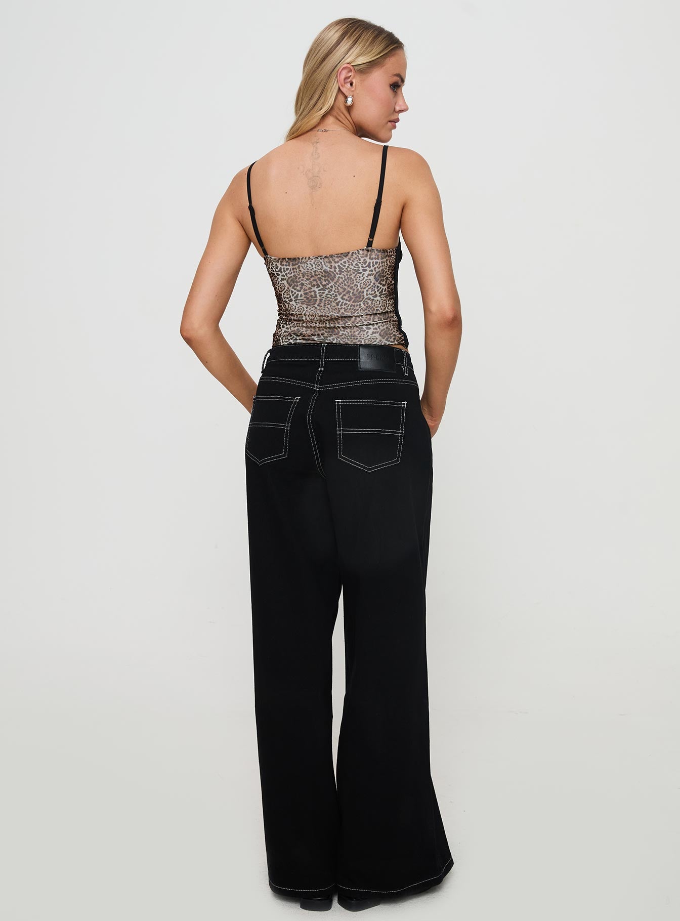 Naylor Wide Leg Jeans Mid Black - Image 5