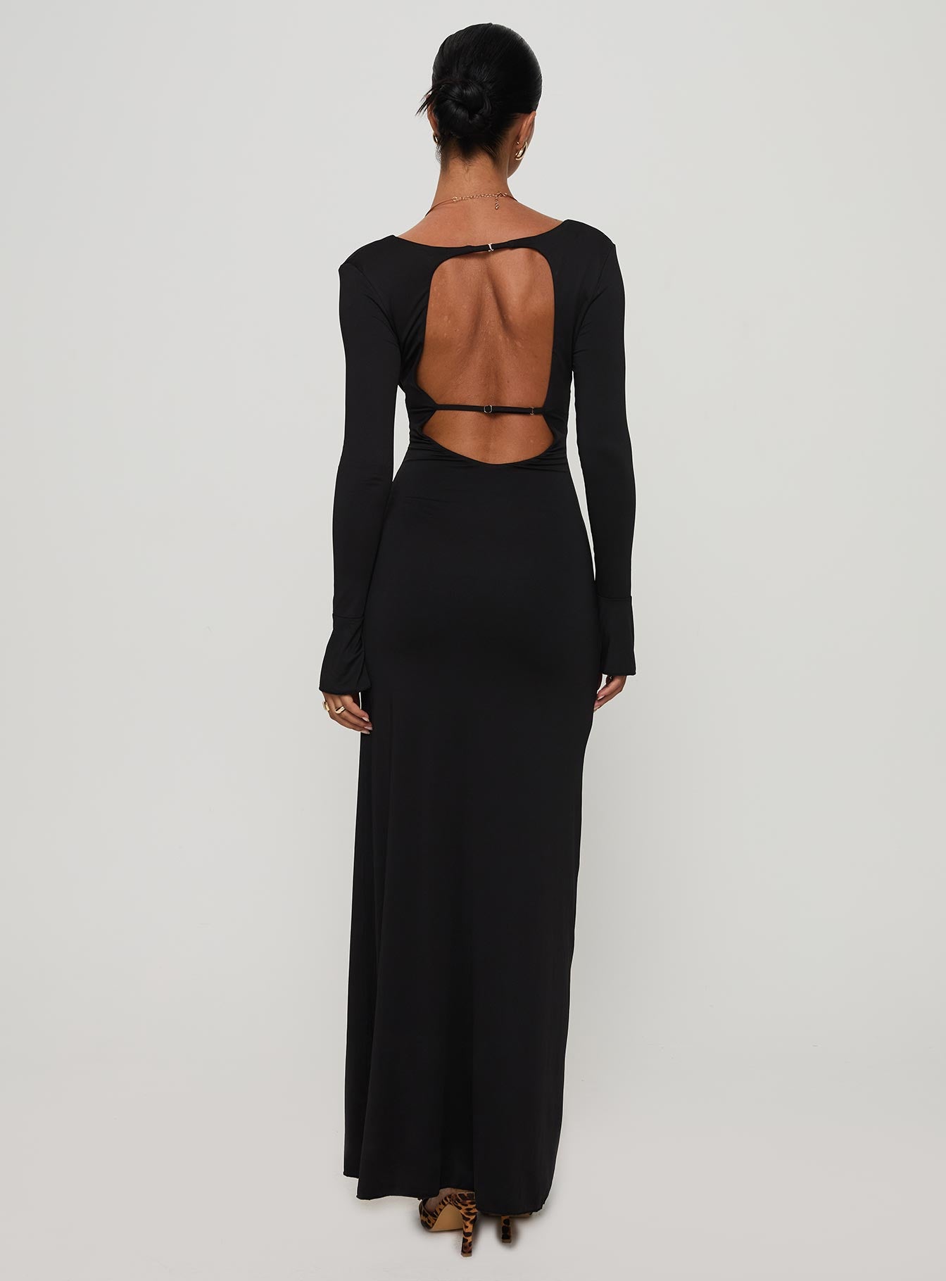 Lezure Plunge Long Sleeve Maxi Dress Black - Image 5