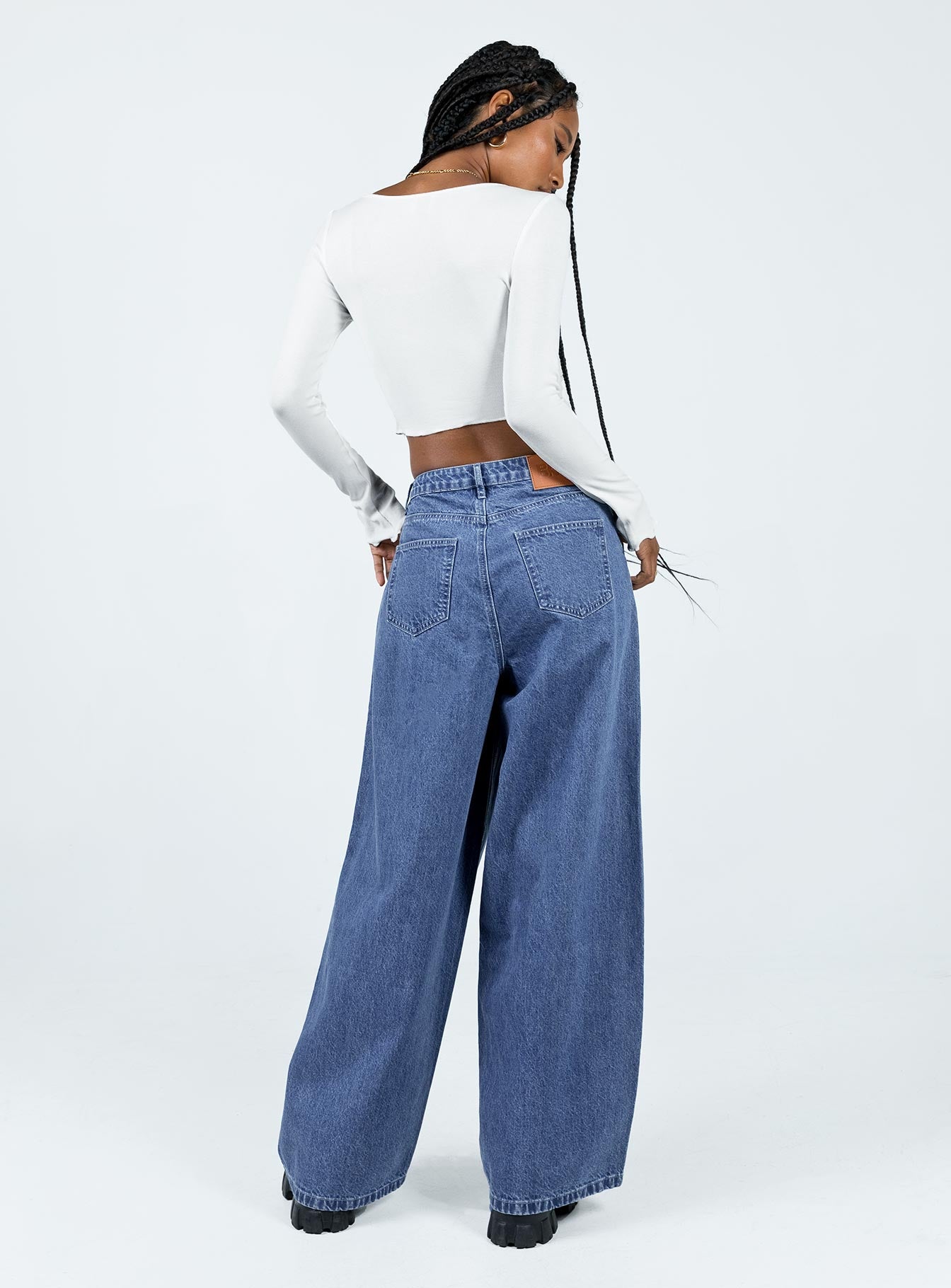 Bakali Wide Leg Jeans Dark Wash - Image 5