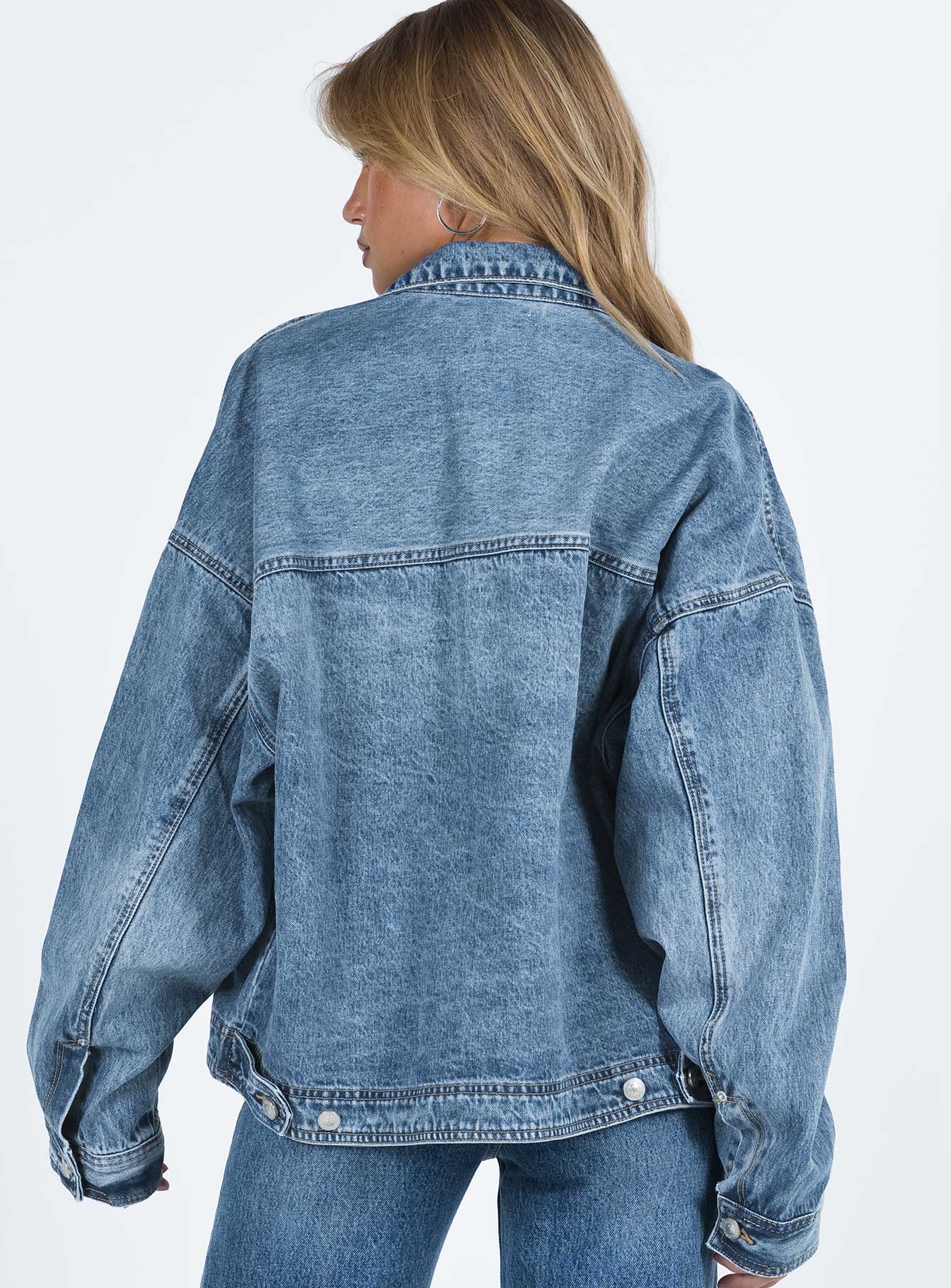 Kier Oversized Jacket Denim Mid Wash - Image 5