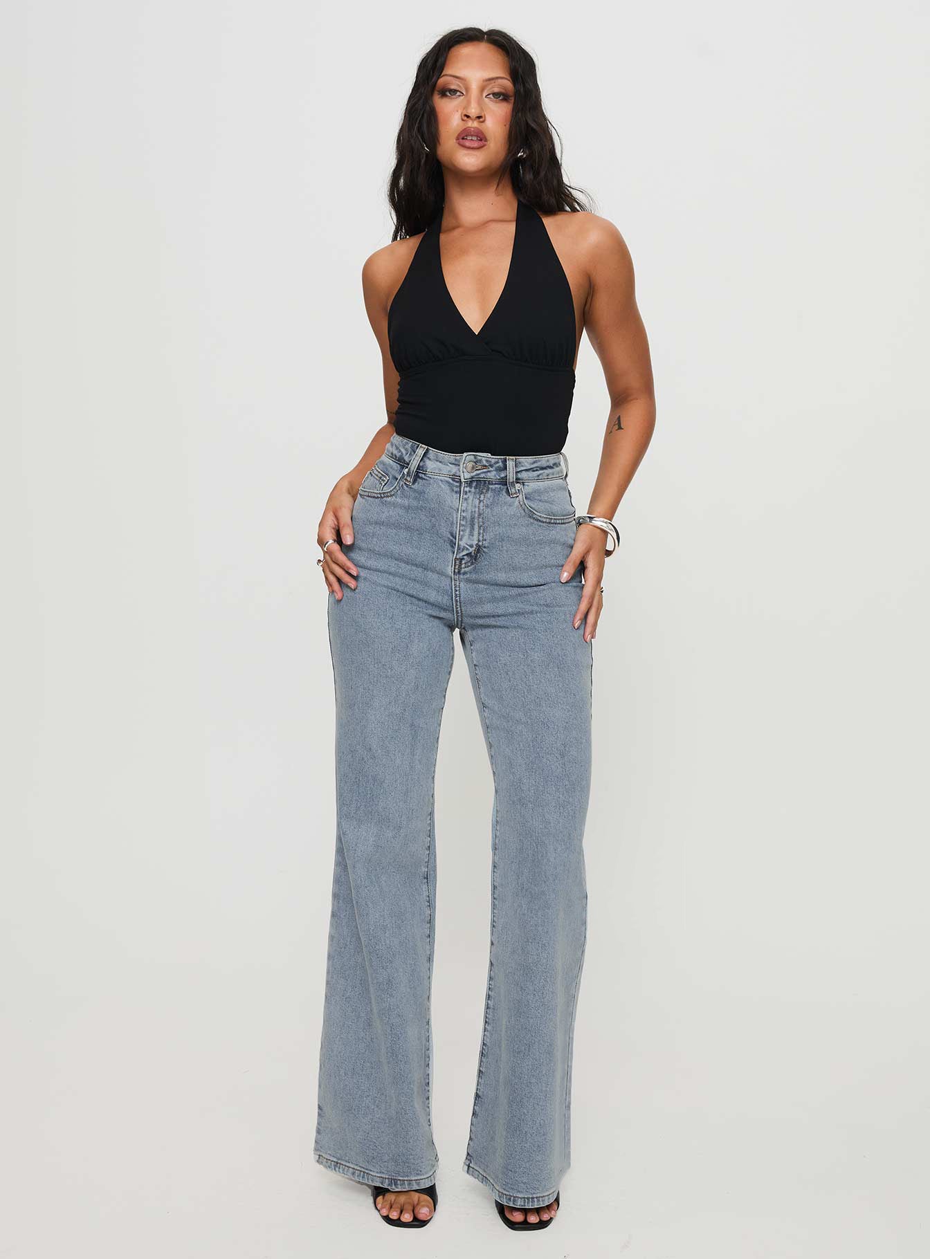 Thearlie High Rise Flared Jeans Light Wash - Image 3
