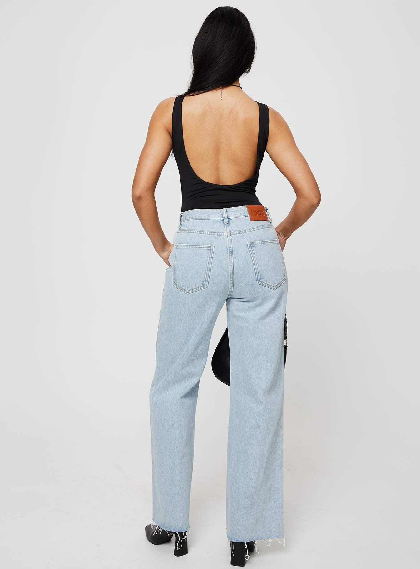 Arlington Straight Leg Denim Jeans Light Wash - Image 6