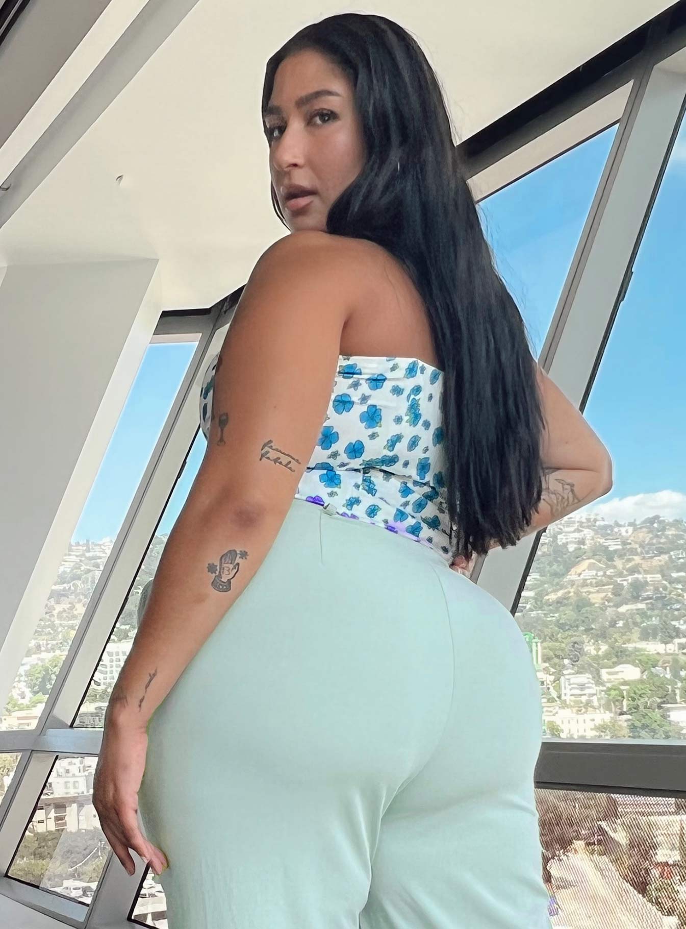 In The Moment Strapless Top White / Blue Curve - Image 4