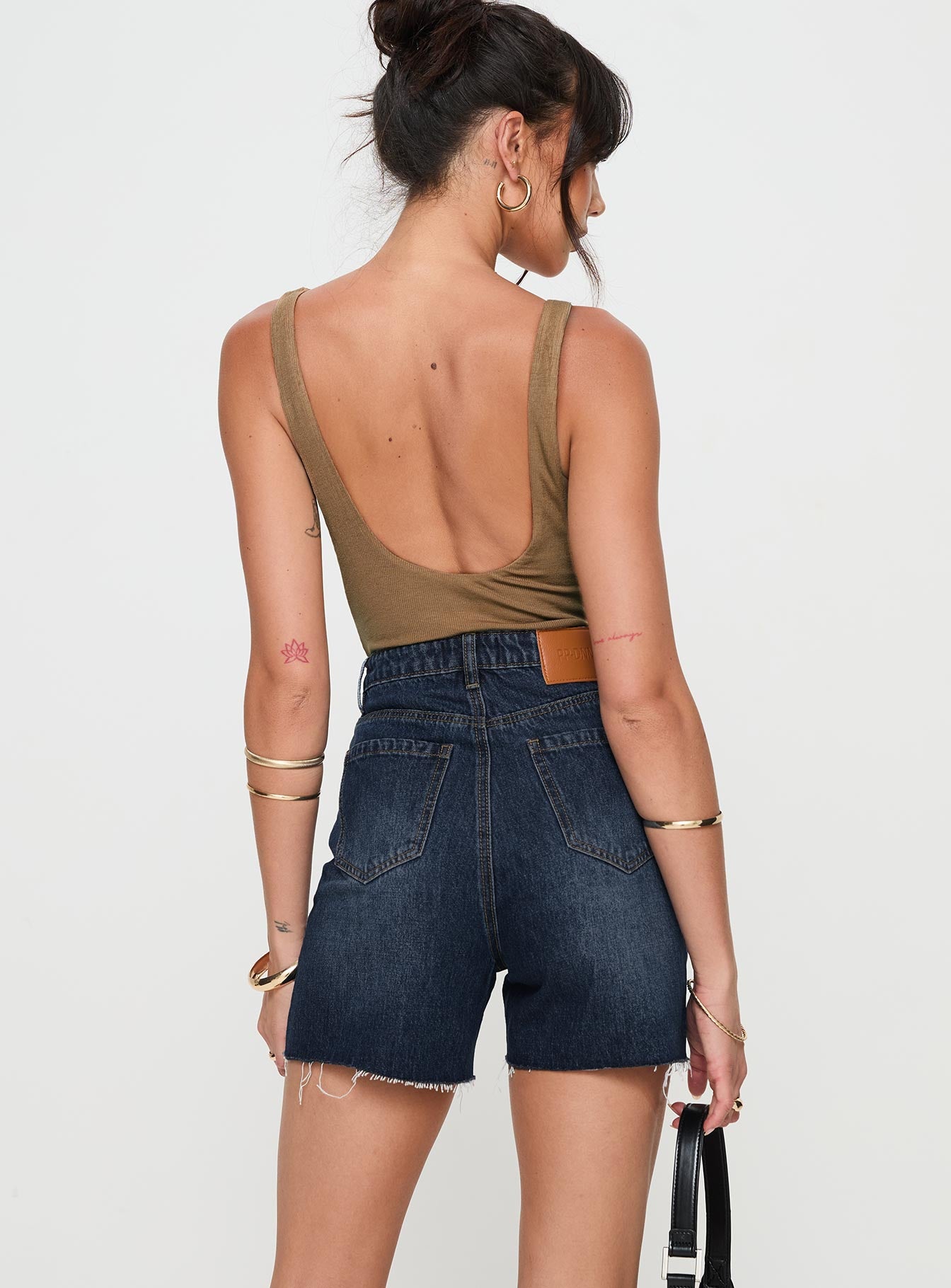 Impala Shorts Mid Wash Denim - Image 5