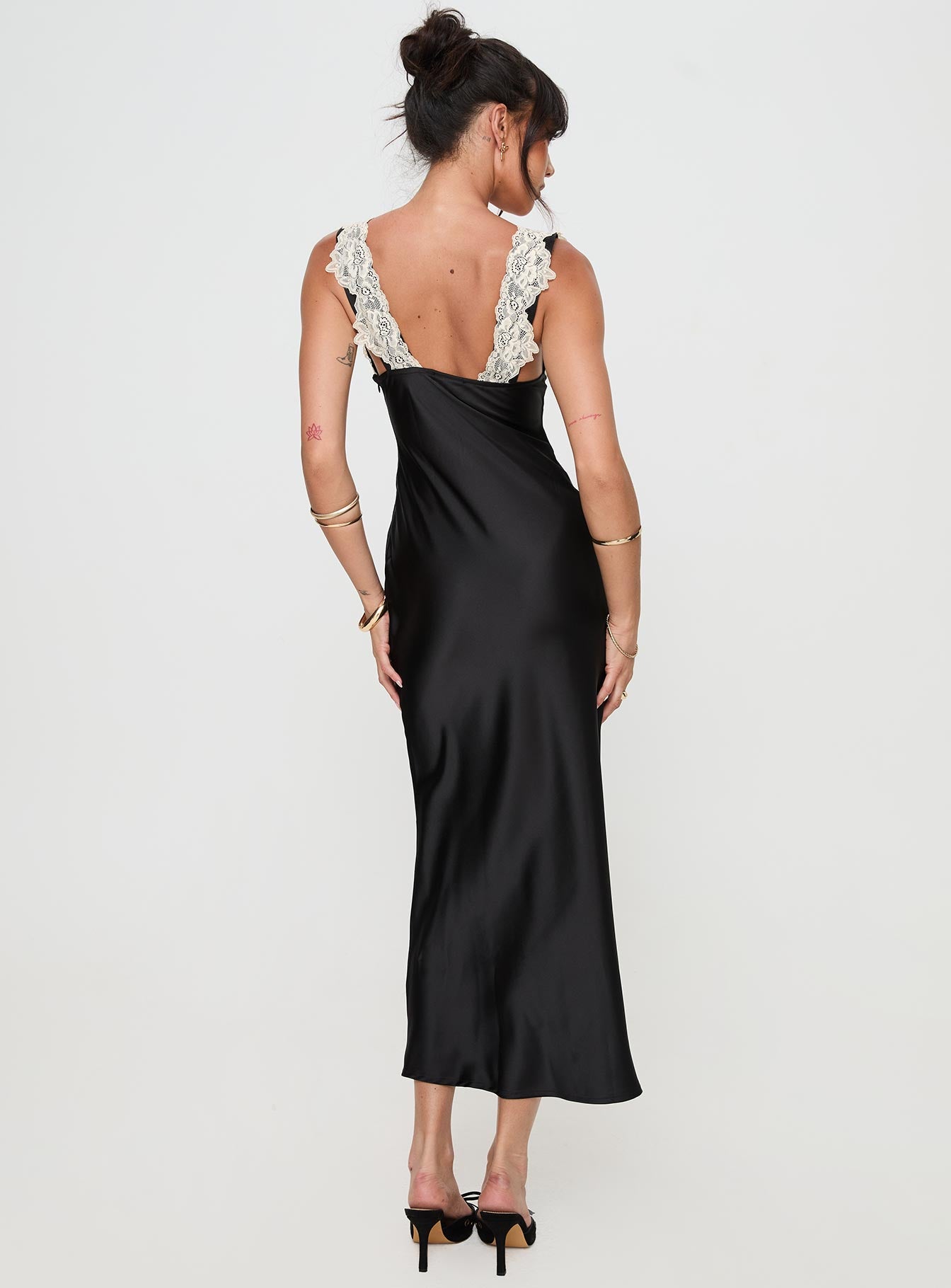 Nourish Maxi Dress Black - Image 5