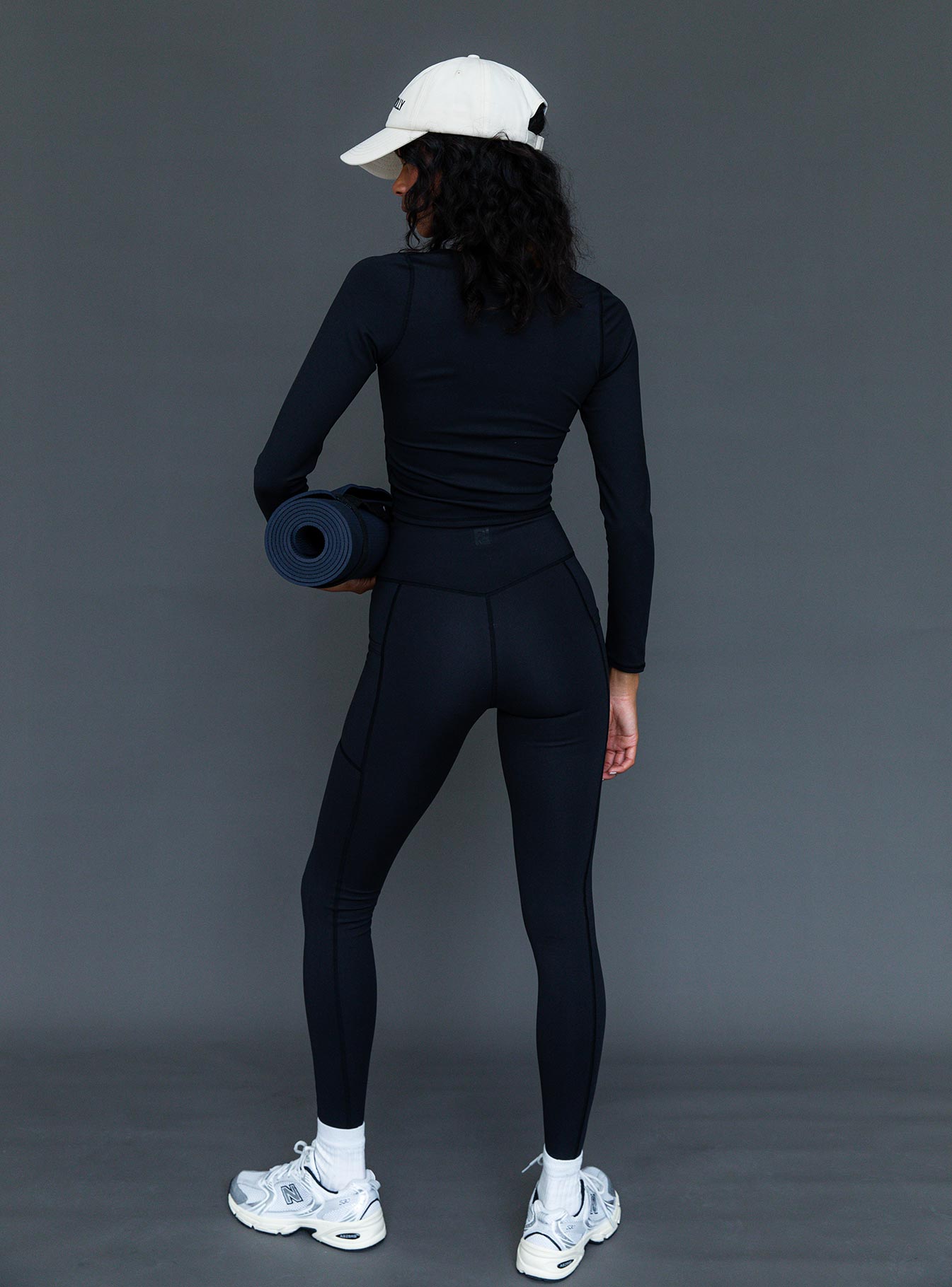 Thriving Activewear Top Black - Image 5