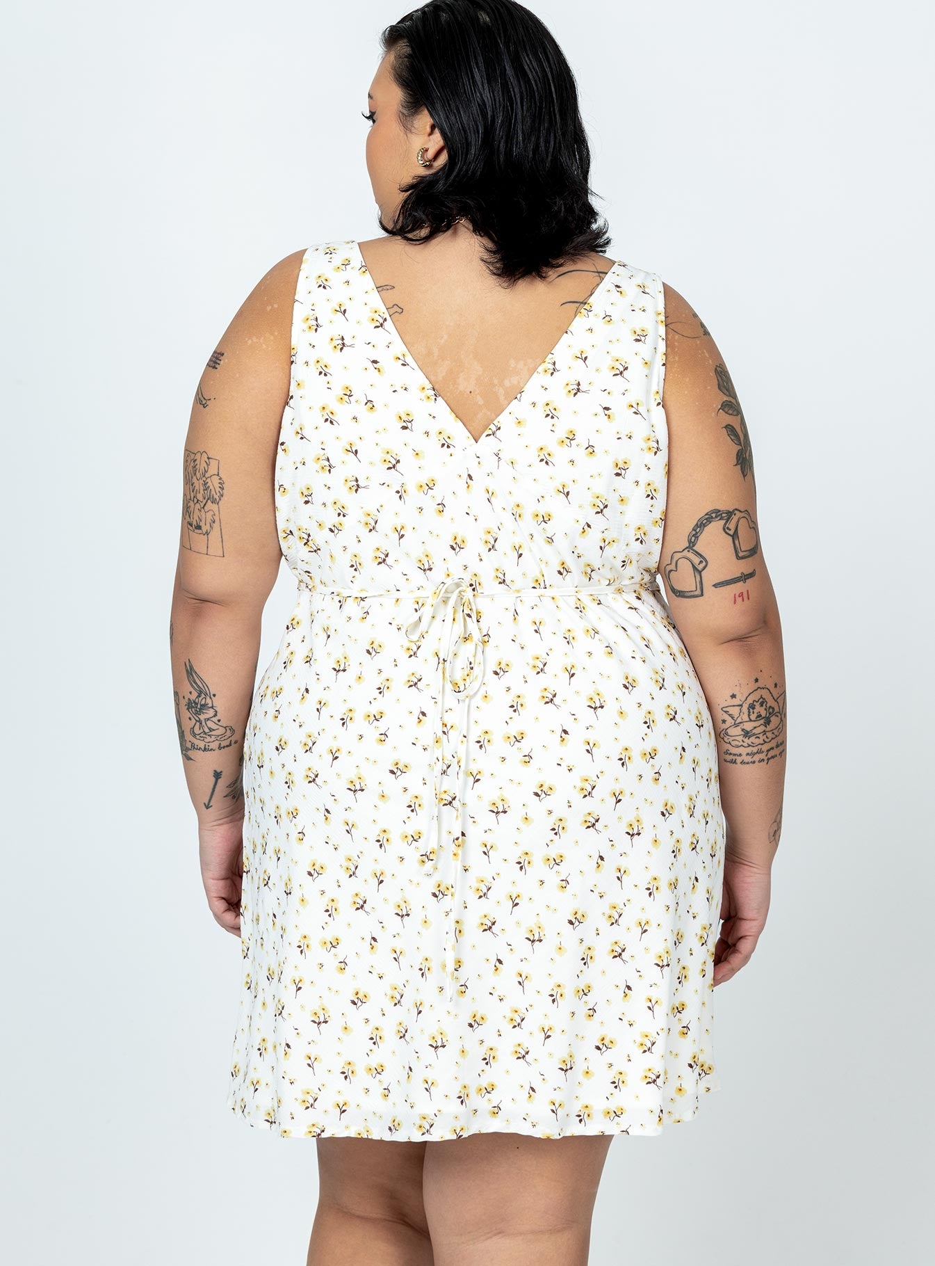 Nellie Mini Dress White / Yellow Floral Curve - Image 5