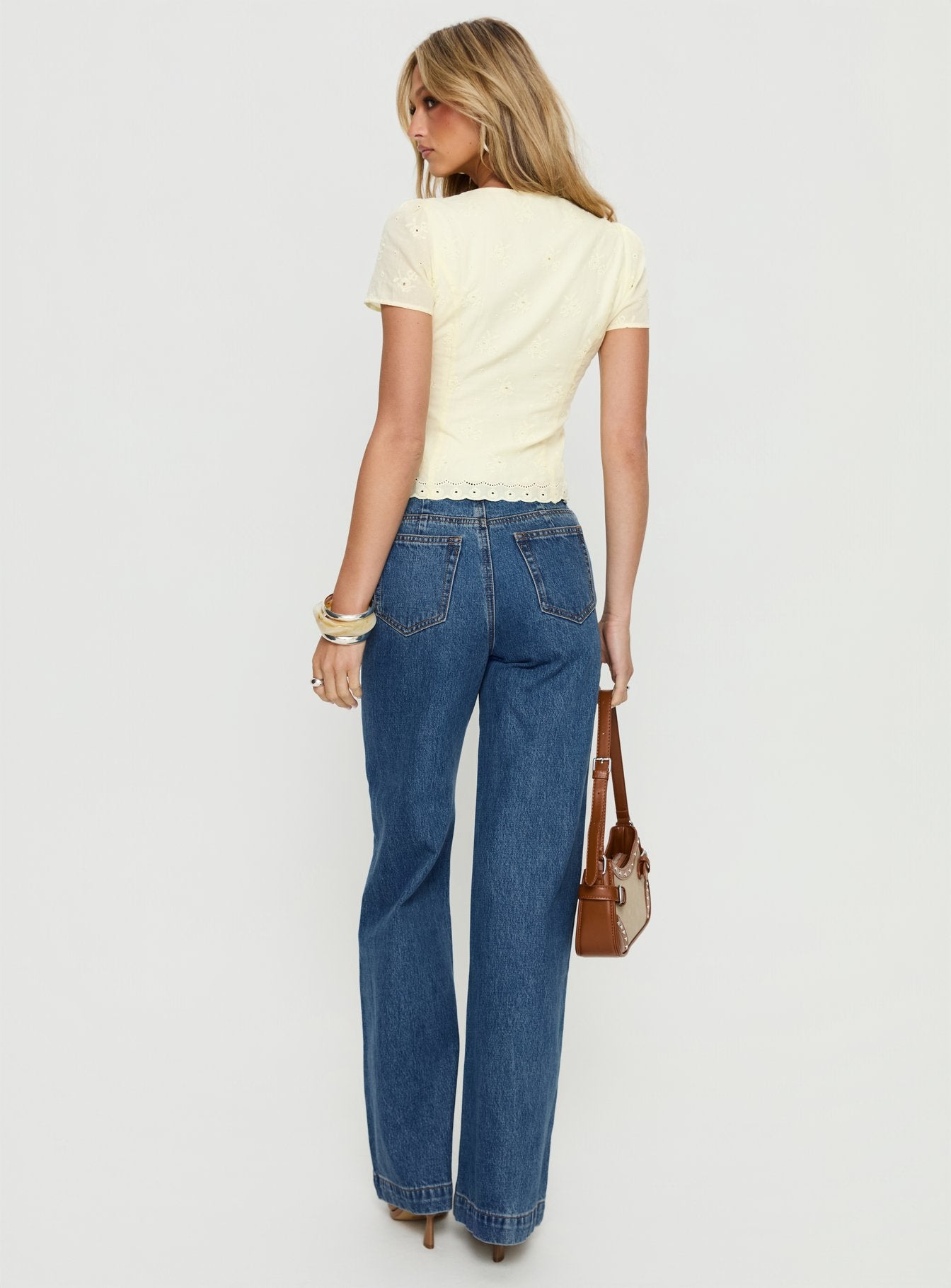 Goldie High Rise Wide Leg Jeans Mid Blue Wash - Image 4