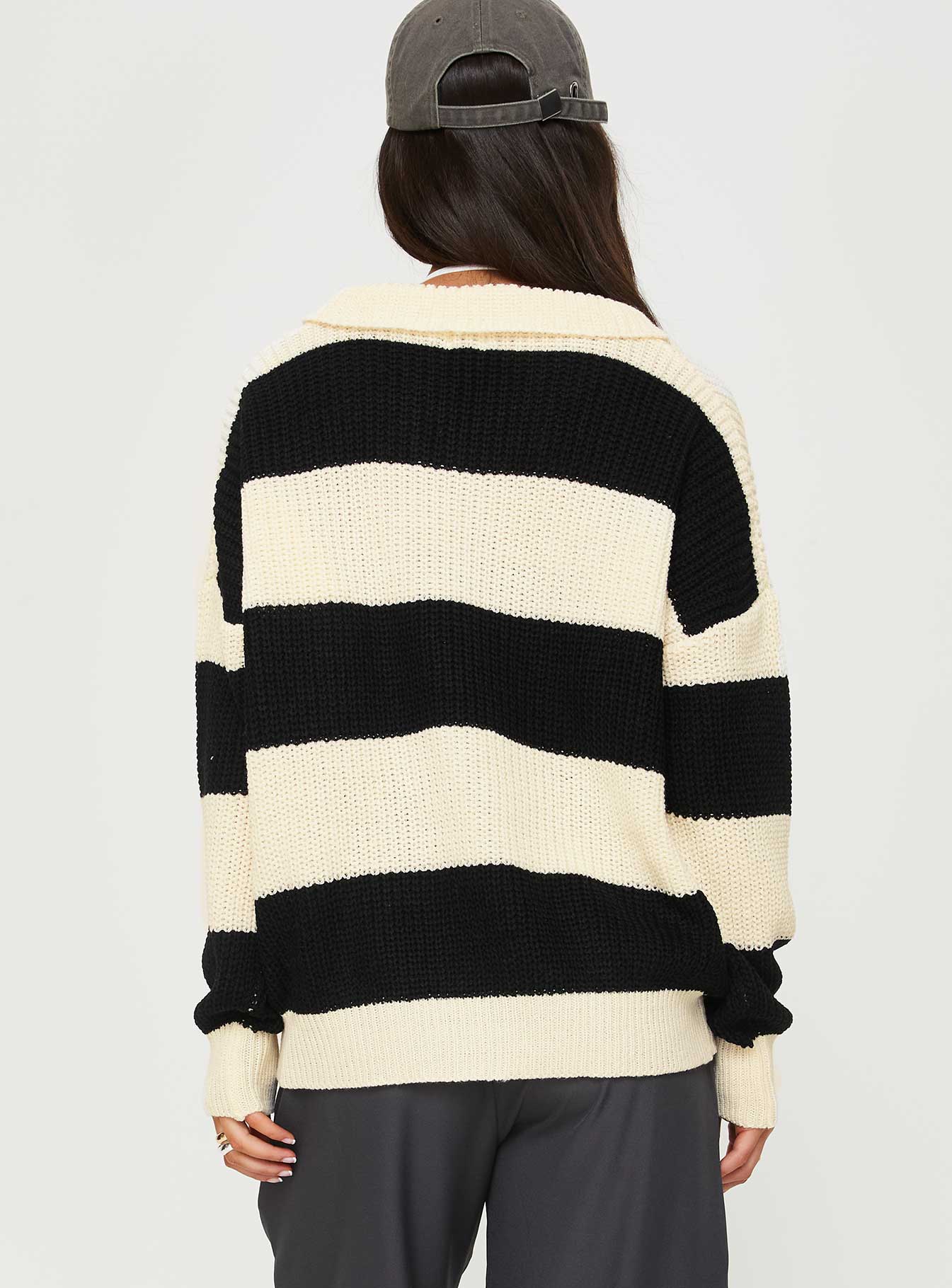 Mild Collared Sweater Cream / Black - Image 4