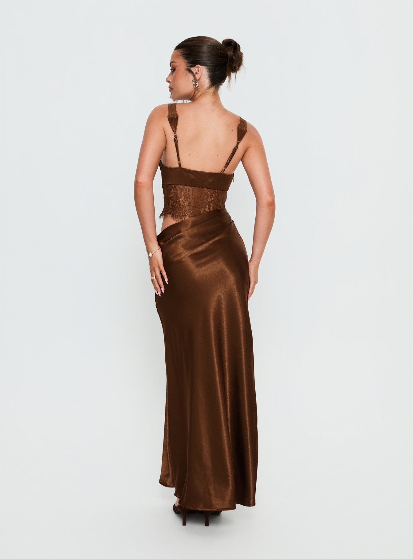 Fayfe Lace Maxi Dress Chocolate - Image 5